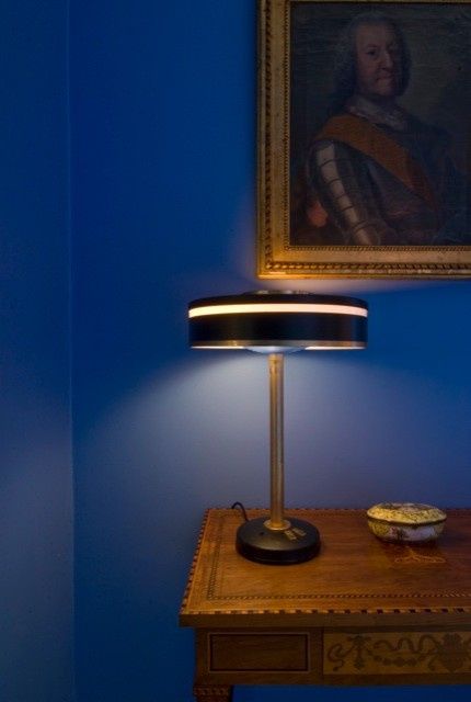 Цвета: Синий Ива Кляйна в оформлении интерьера