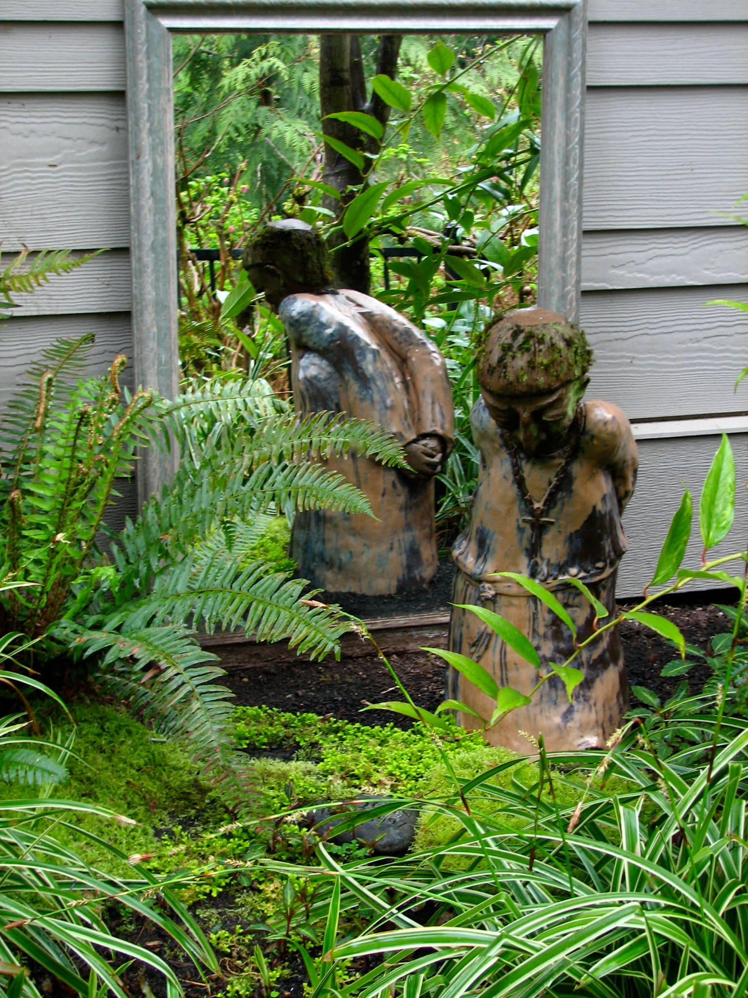 Наш ковер — цветочная поляна: Домашние приемы декорирования на лужайке