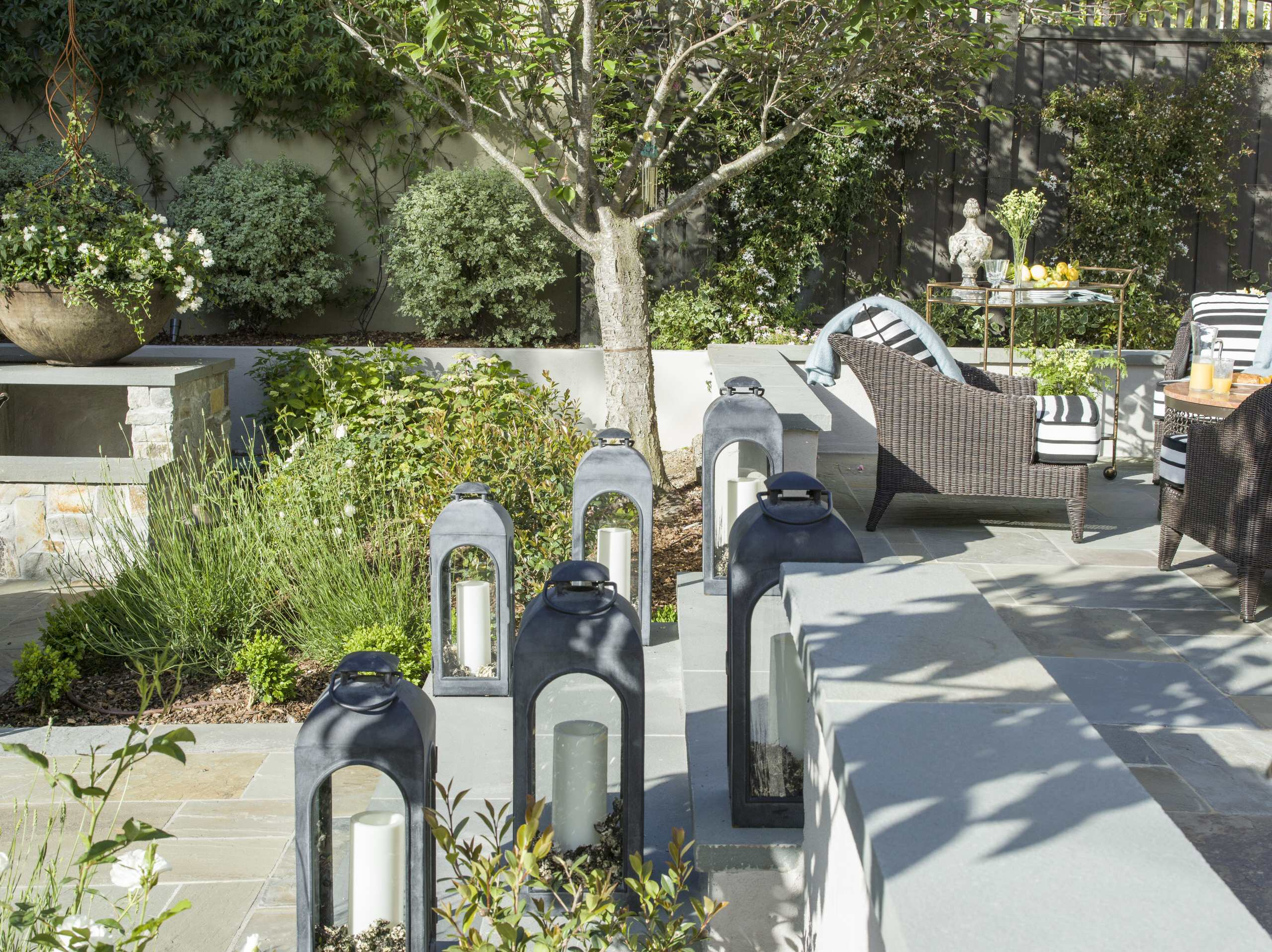 Наш ковер — цветочная поляна: Домашние приемы декорирования на лужайке