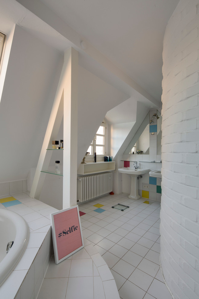 16 белых интерьеров со всего мира: Почему они нравятся своим хозяевам?