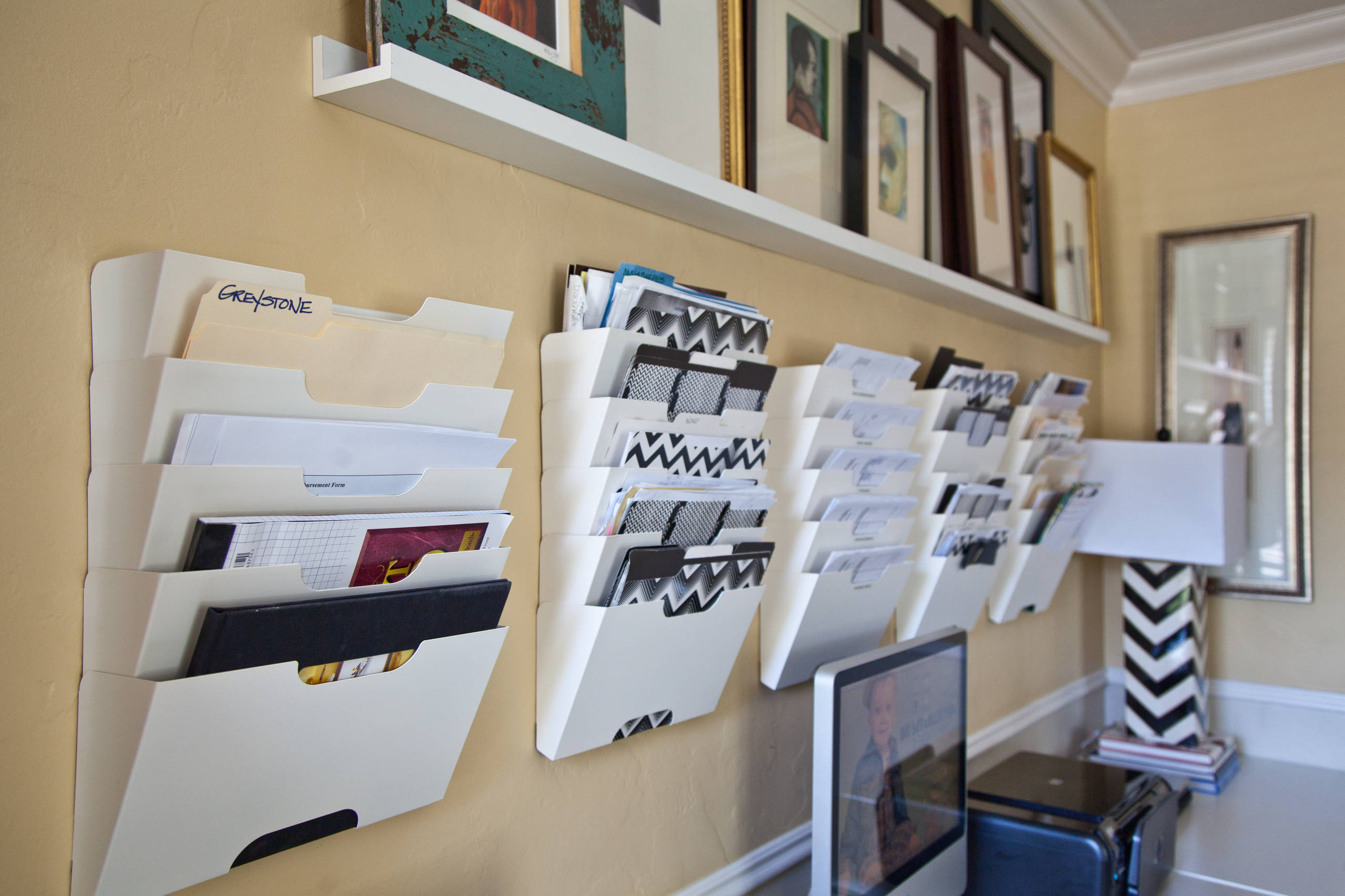 Дизайн-дебаты: «Мелочи из карманов» — где им место в квартире?