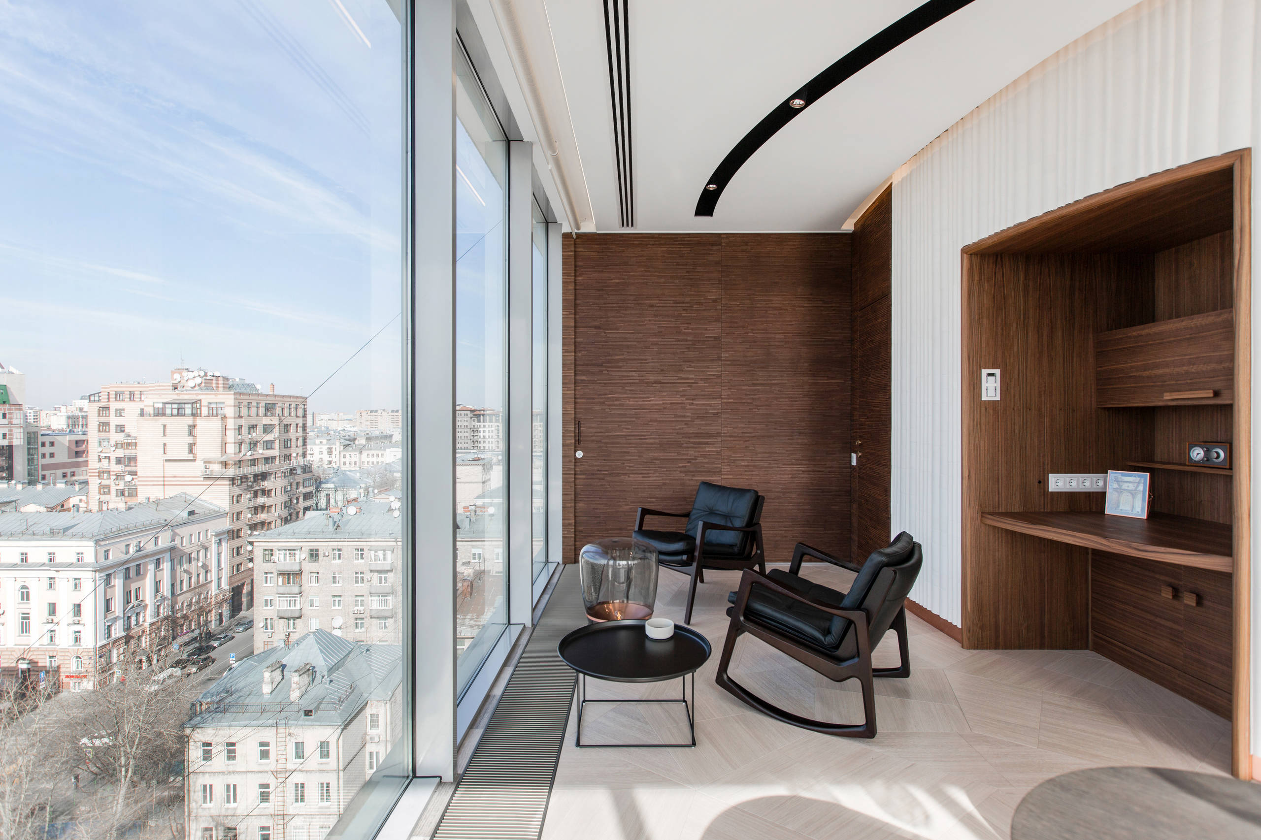 Houzz тур: Квартира с фарфоровым «ядром»