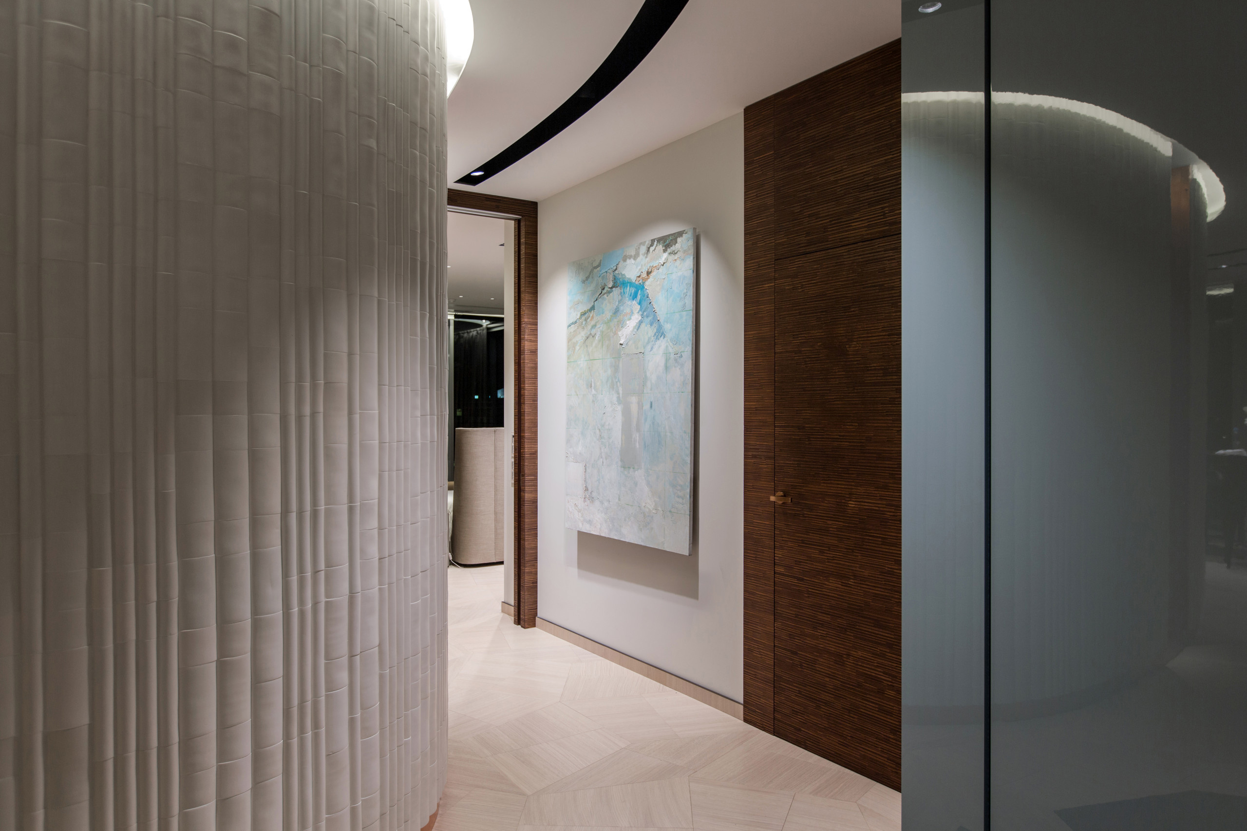 Houzz тур: Квартира с фарфоровым «ядром»