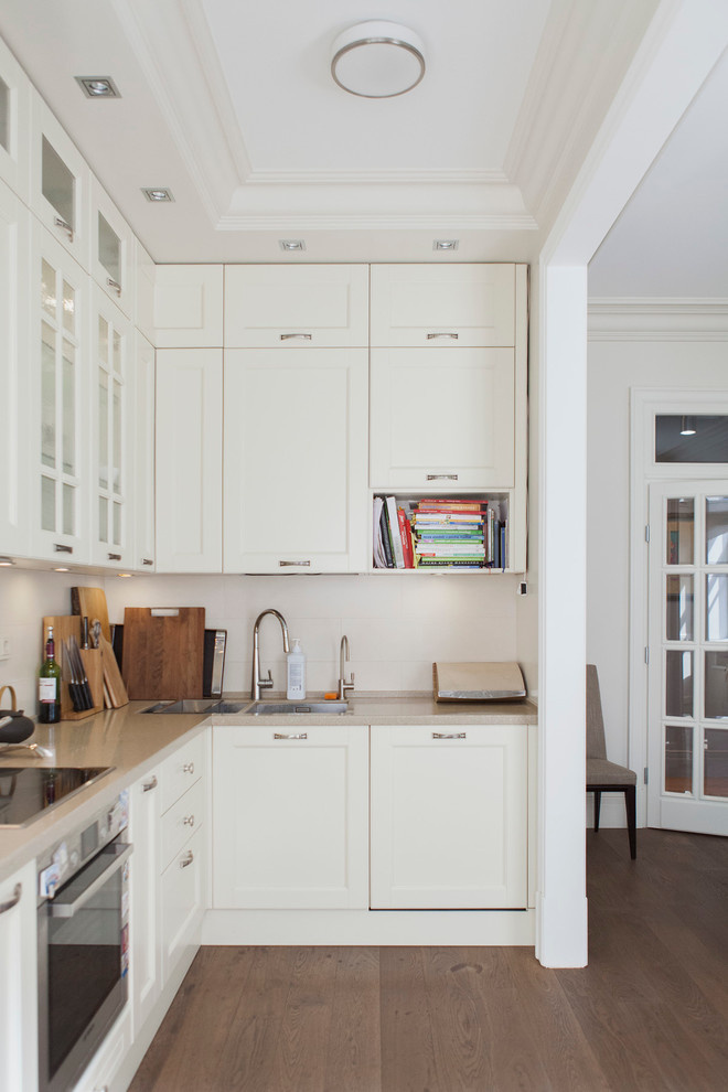 В гостях: Интерьер с торшером-«рогом» и «окном радости»