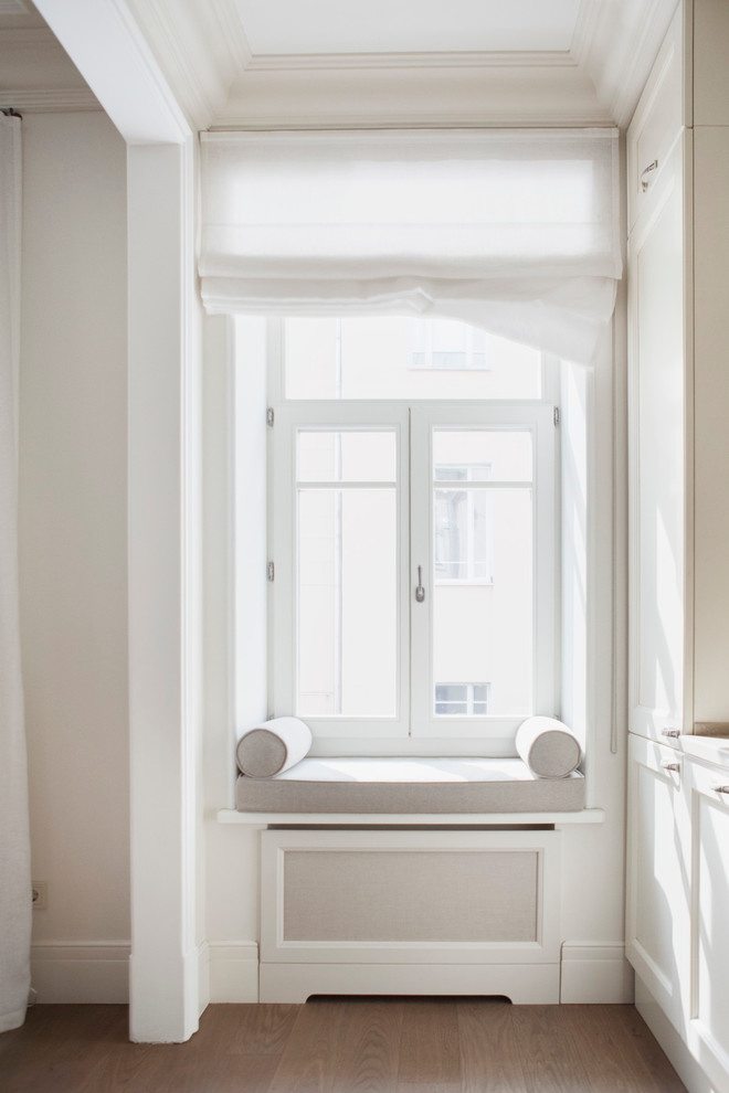 В гостях: Интерьер с торшером-«рогом» и «окном радости»