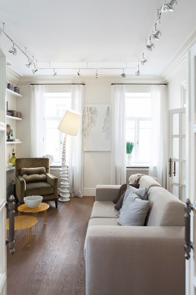 В гостях: Интерьер с торшером-«рогом» и «окном радости»