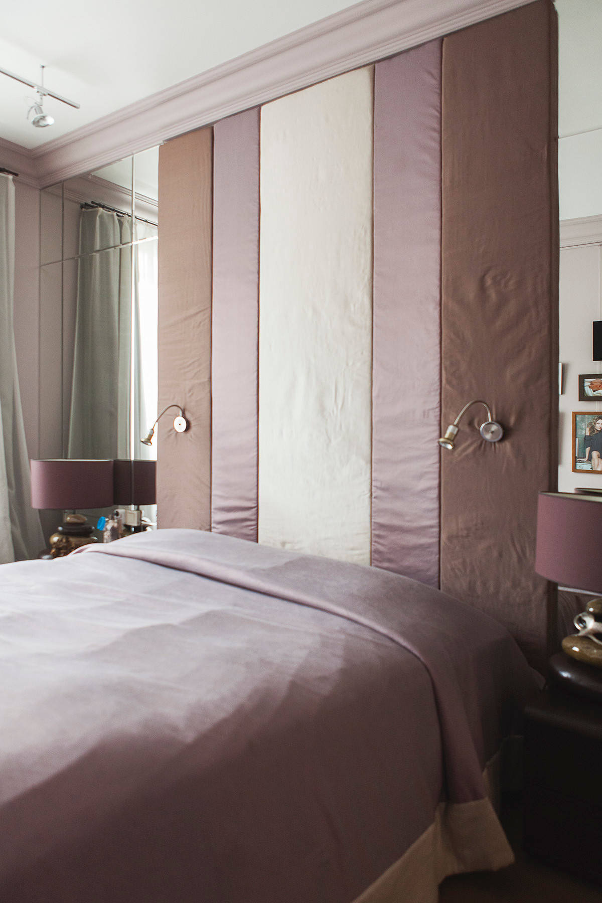 В гостях: Интерьер с торшером-«рогом» и «окном радости»