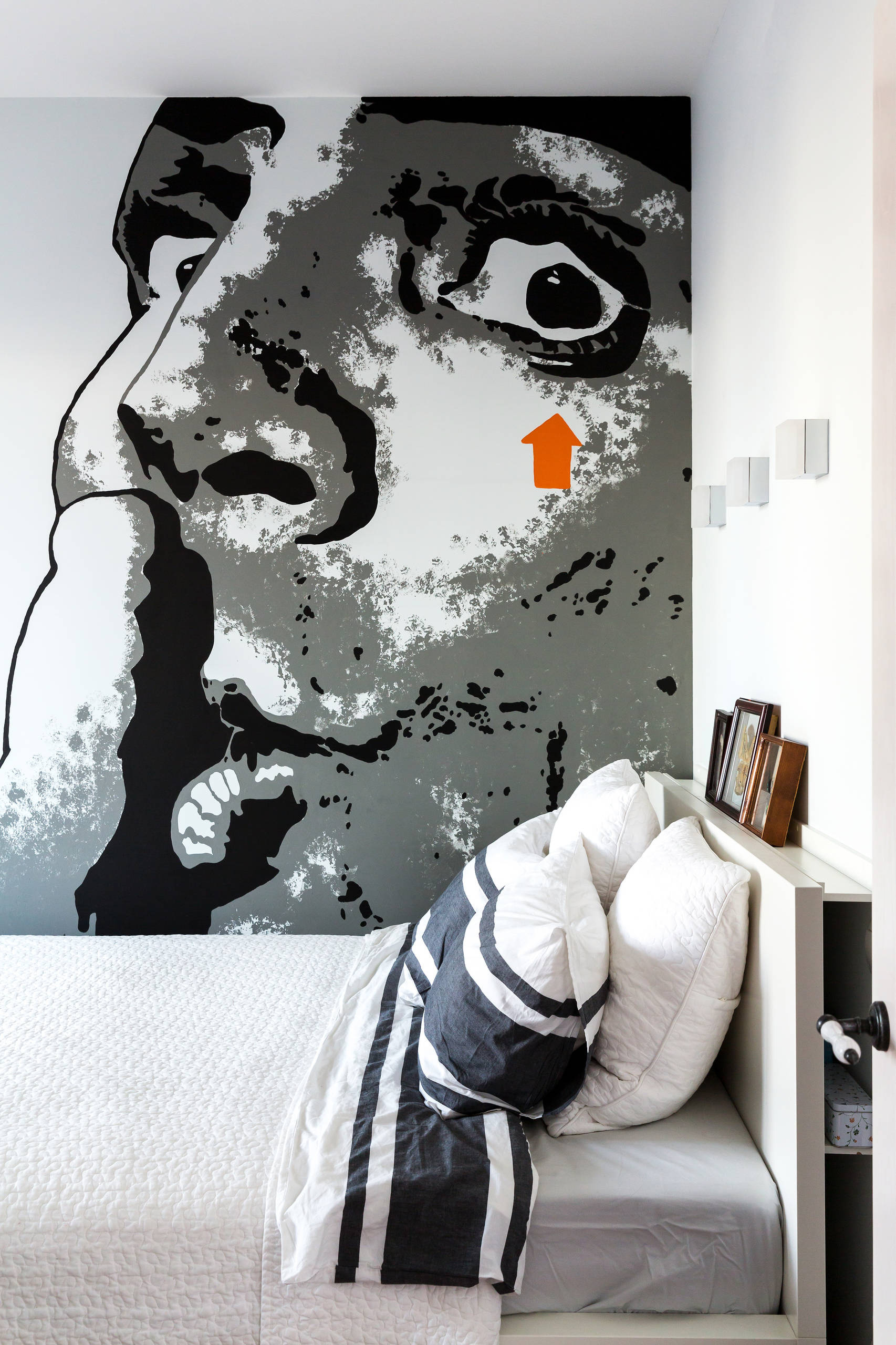 В гостях: Бабочки, парижский стрит-арт и ремонт за три месяца