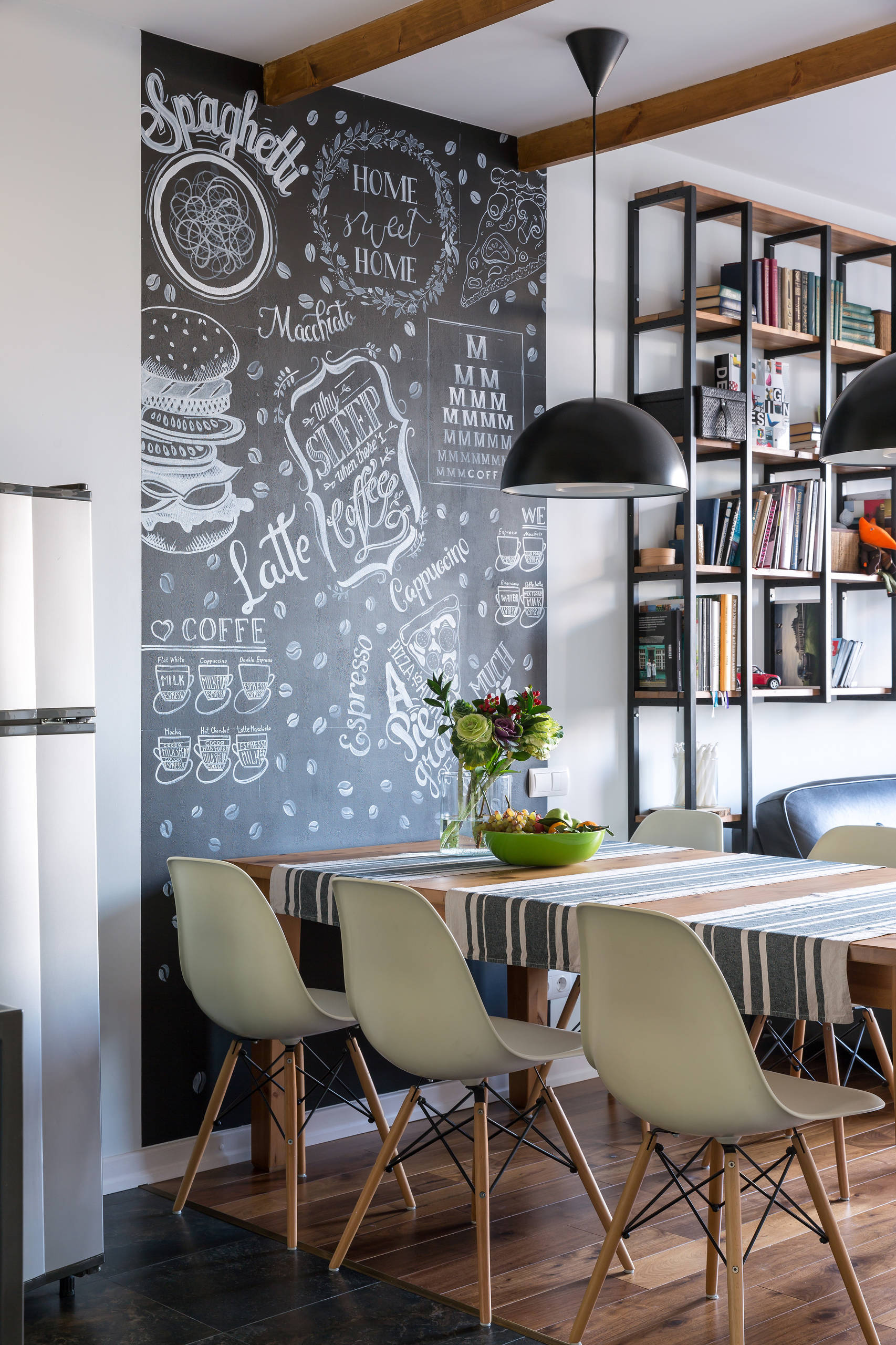 В гостях: Бабочки, парижский стрит-арт и ремонт за три месяца