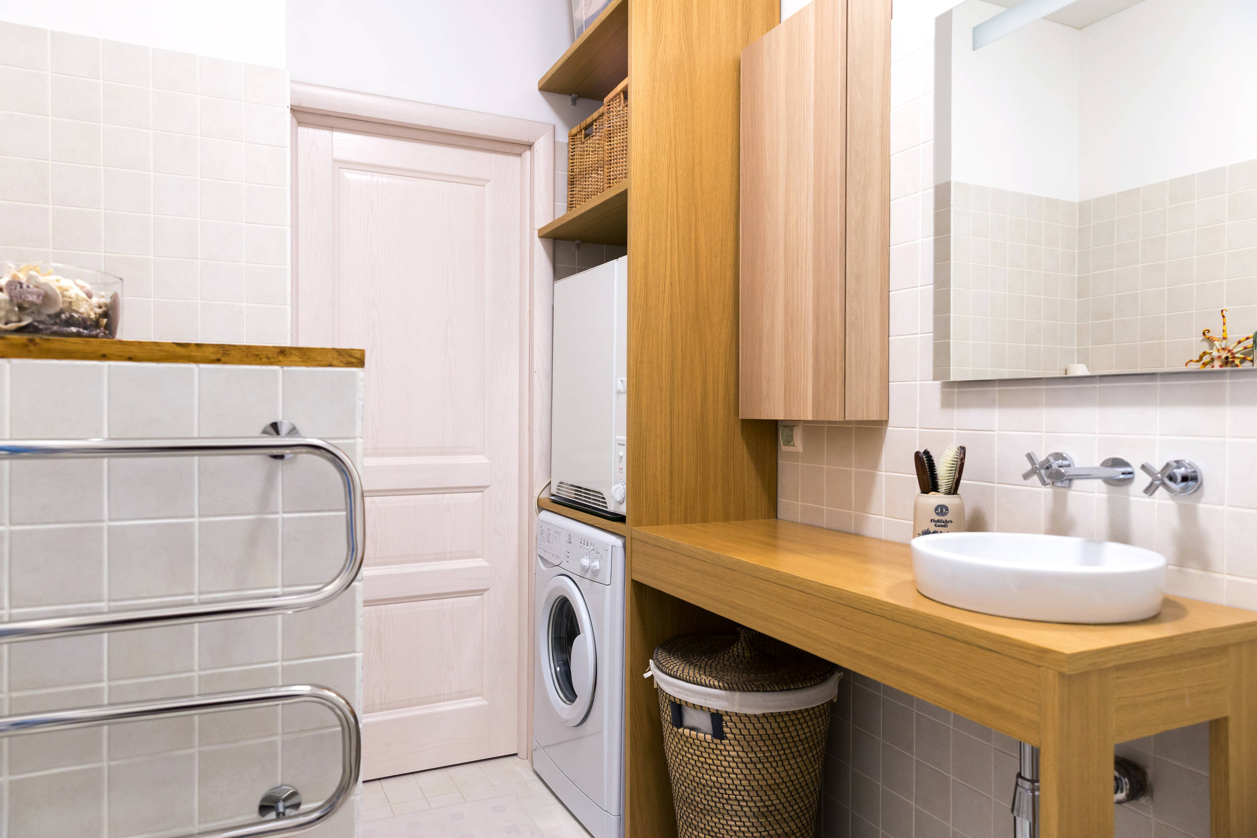 В гостях: Бабочки, парижский стрит-арт и ремонт за три месяца