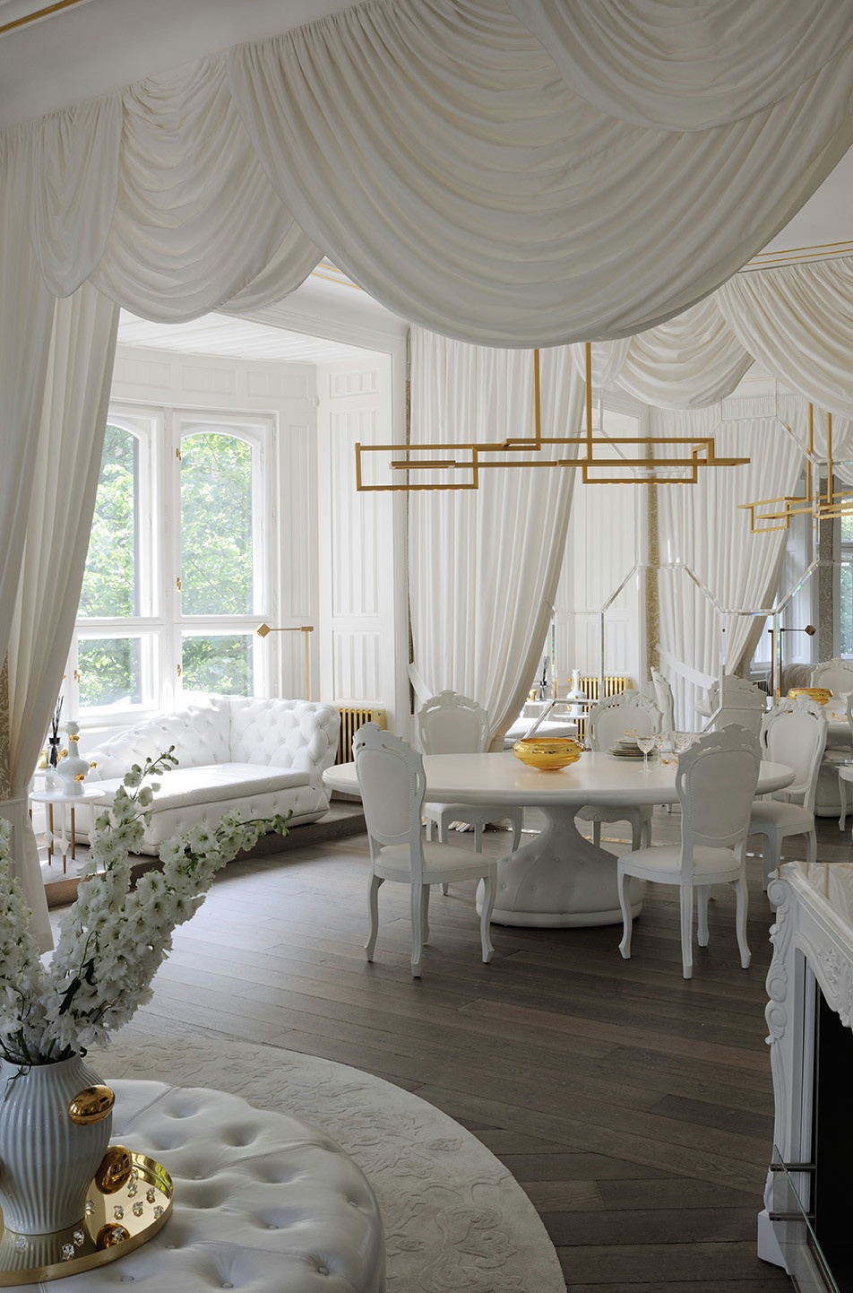 Houzz Чехия: Золотые слитки и Сальвадор Дали в центре Праги