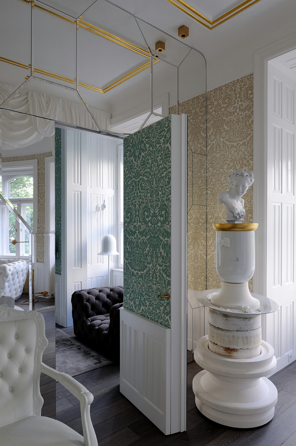 Houzz Чехия: Золотые слитки и Сальвадор Дали в центре Праги