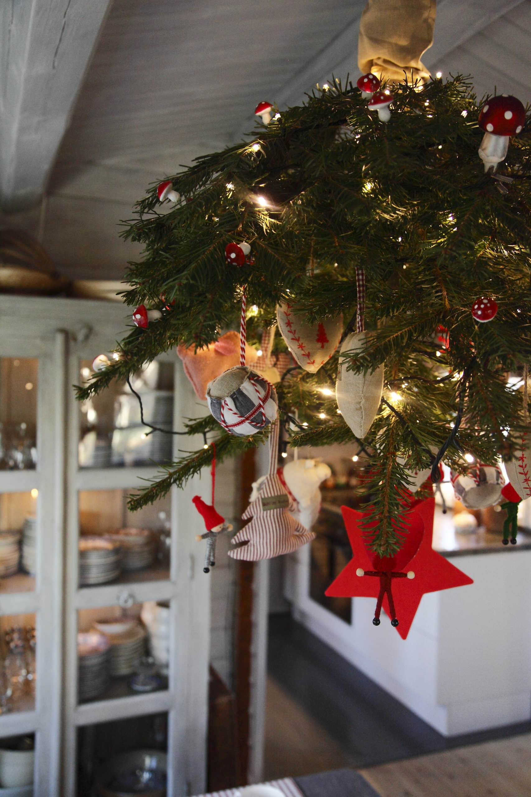 Houzz Дания: Рождественский декор в домике у залива