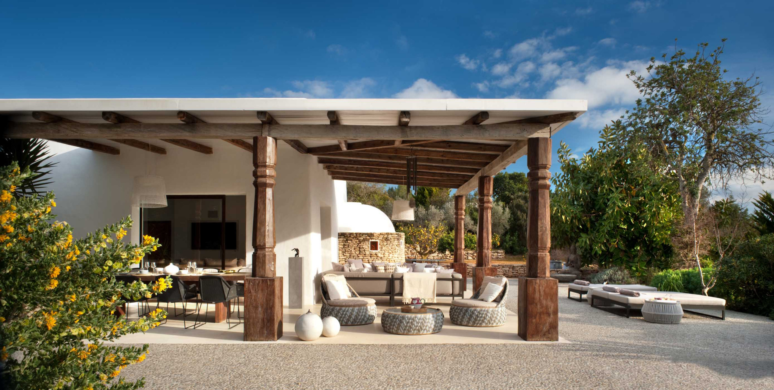 Houzz Испания: Переделка старой фермы в космополитичную виллу на Ибице