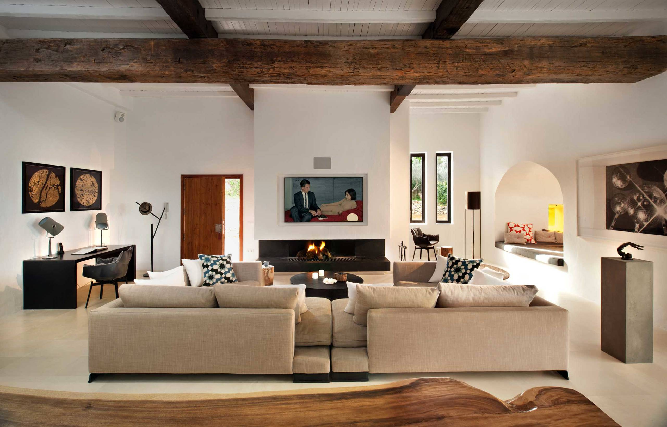 Houzz Испания: Переделка старой фермы в космополитичную виллу на Ибице