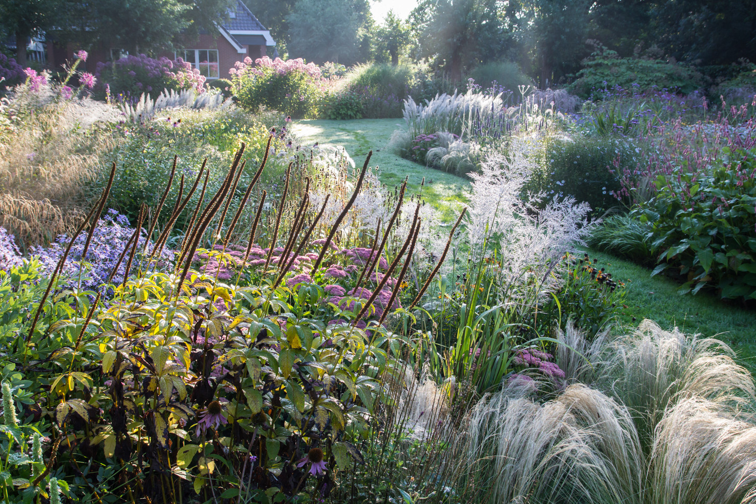 Houzz Нидерланды: Якобстуин — очаровательный сад Яапа де Вриса