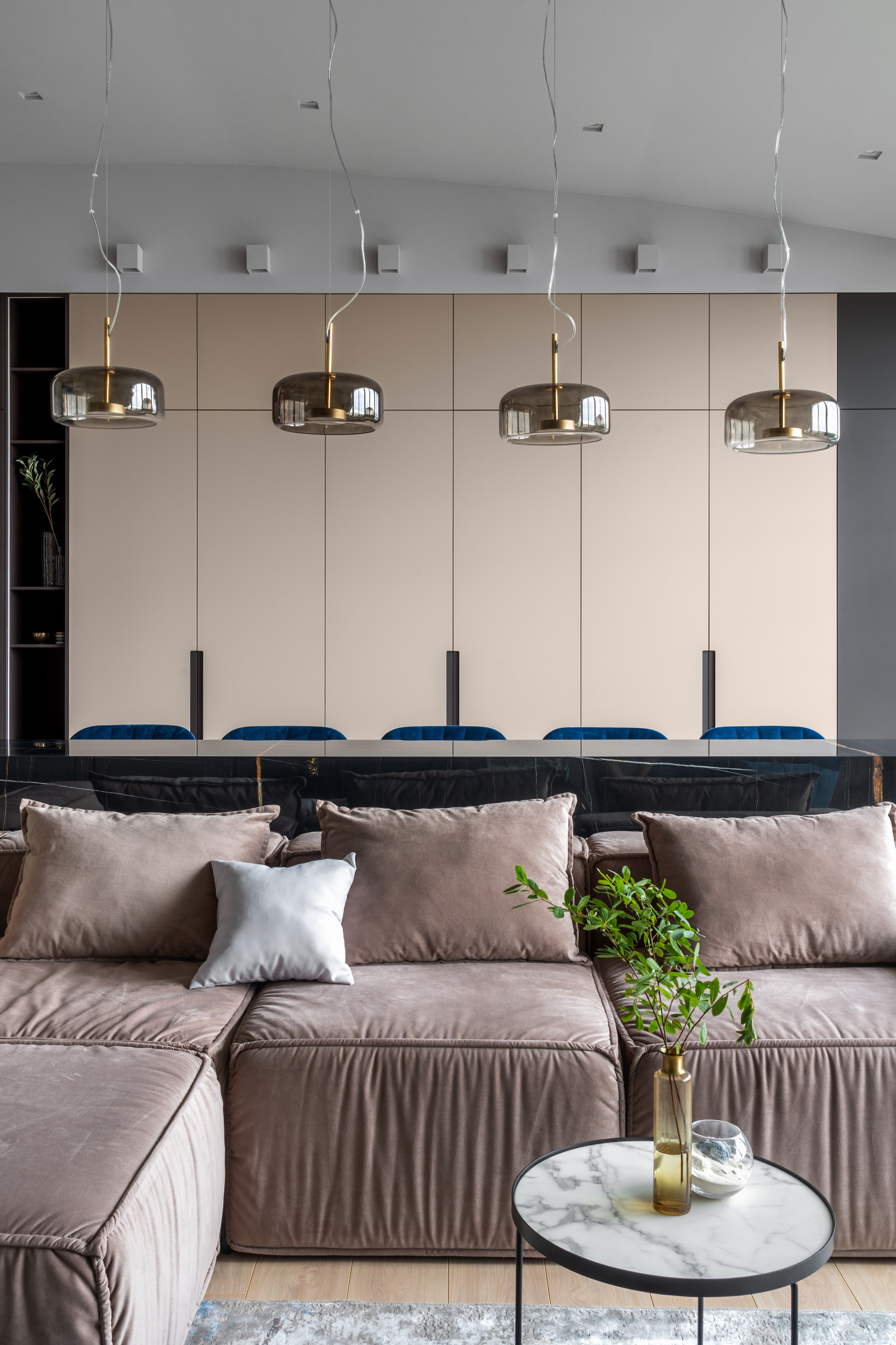 Houzz тур: Холостяцкая квартира в Петербурге