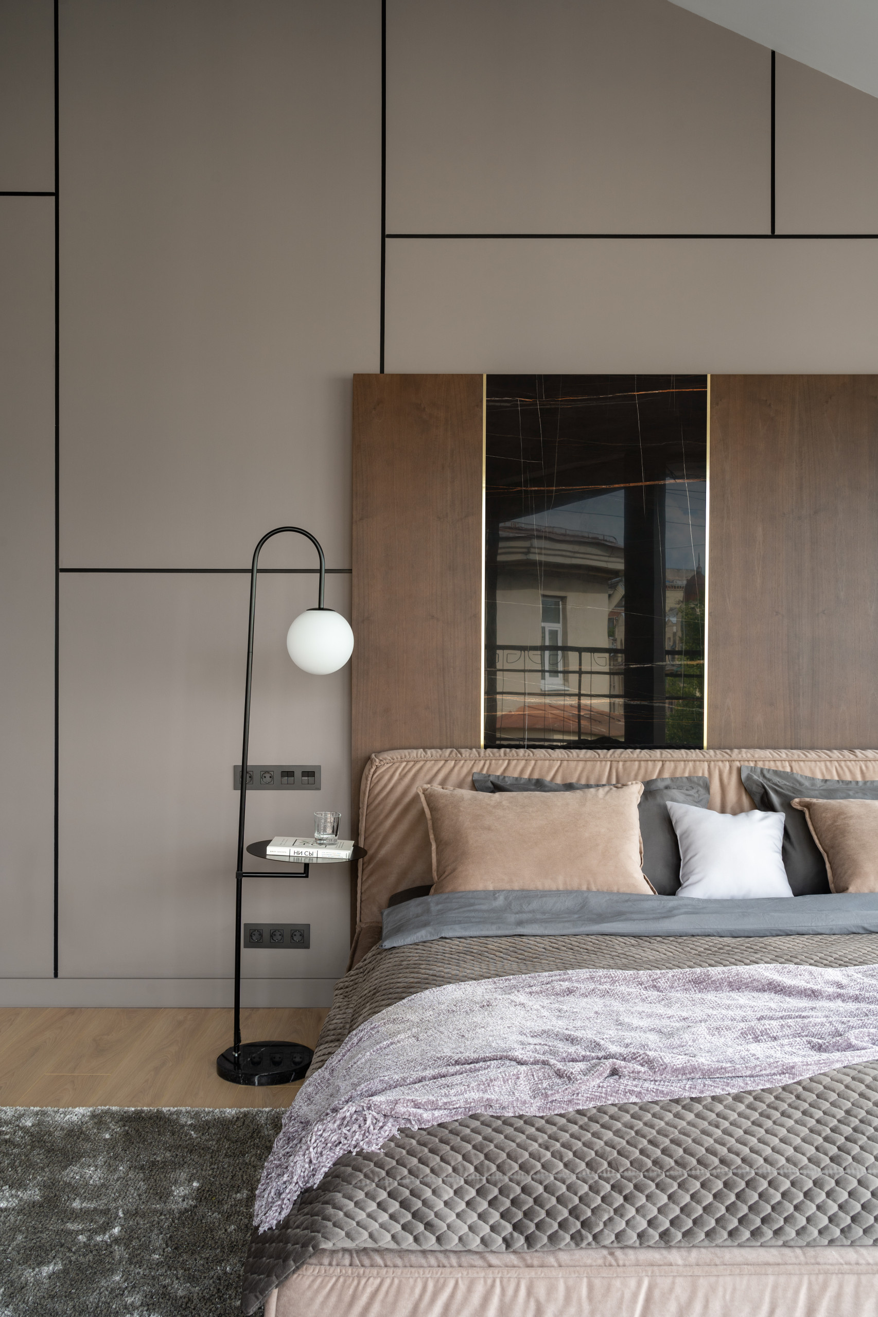 Houzz тур: Холостяцкая квартира в Петербурге