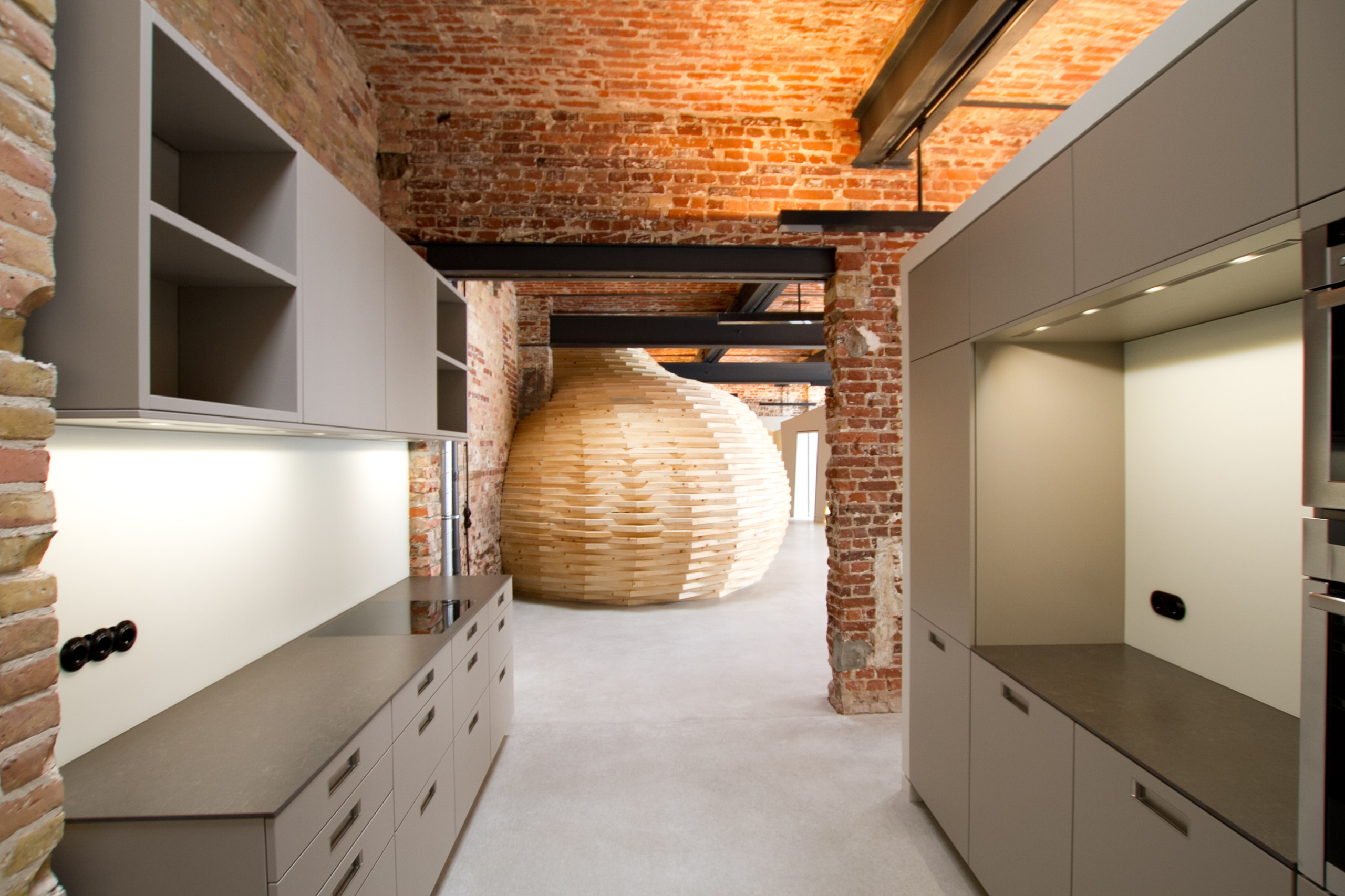 Houzz Германия: Деревянный кокон в берлинском лофте