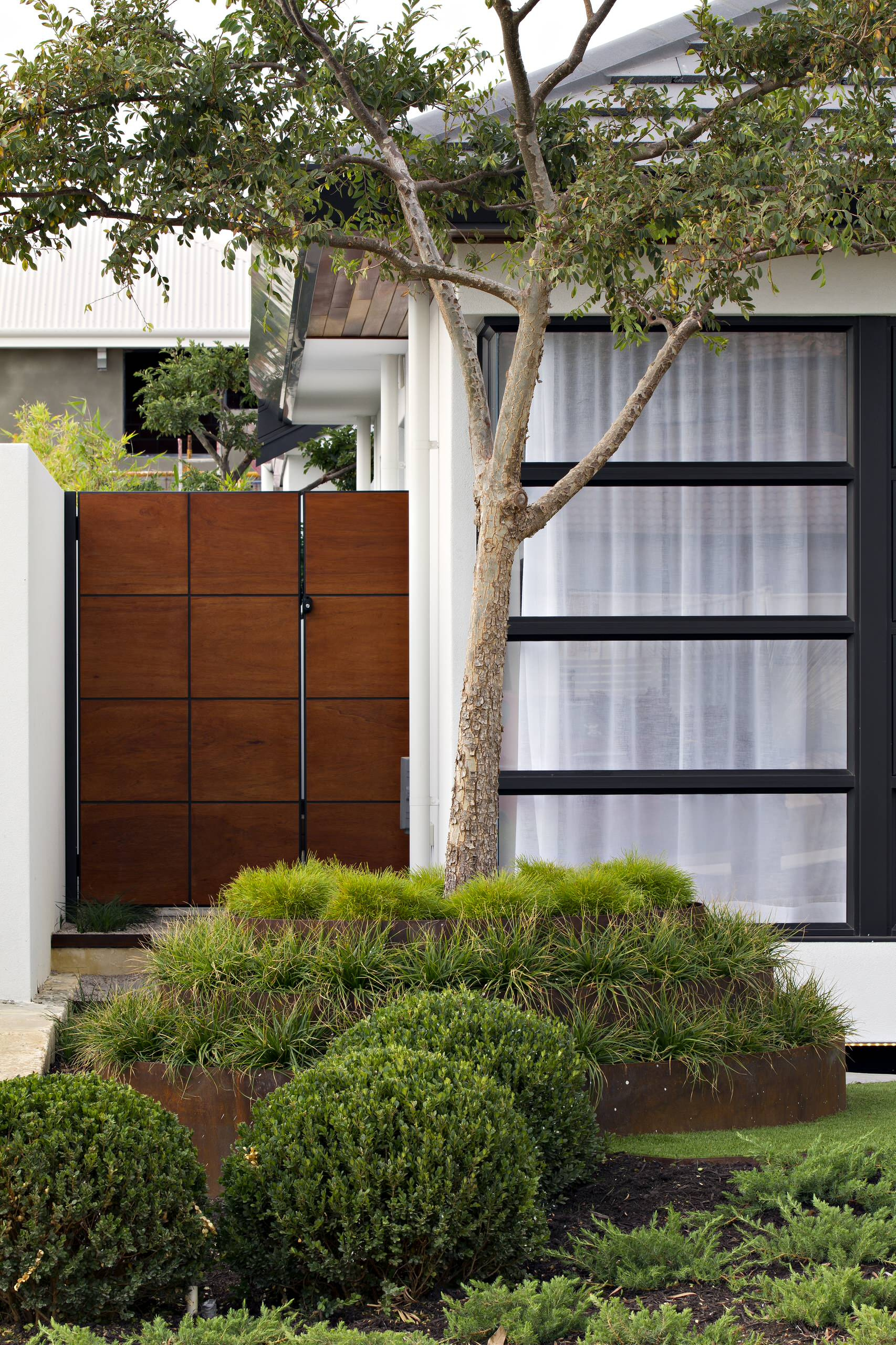 Фотоохота: 91 идея декора для калитки