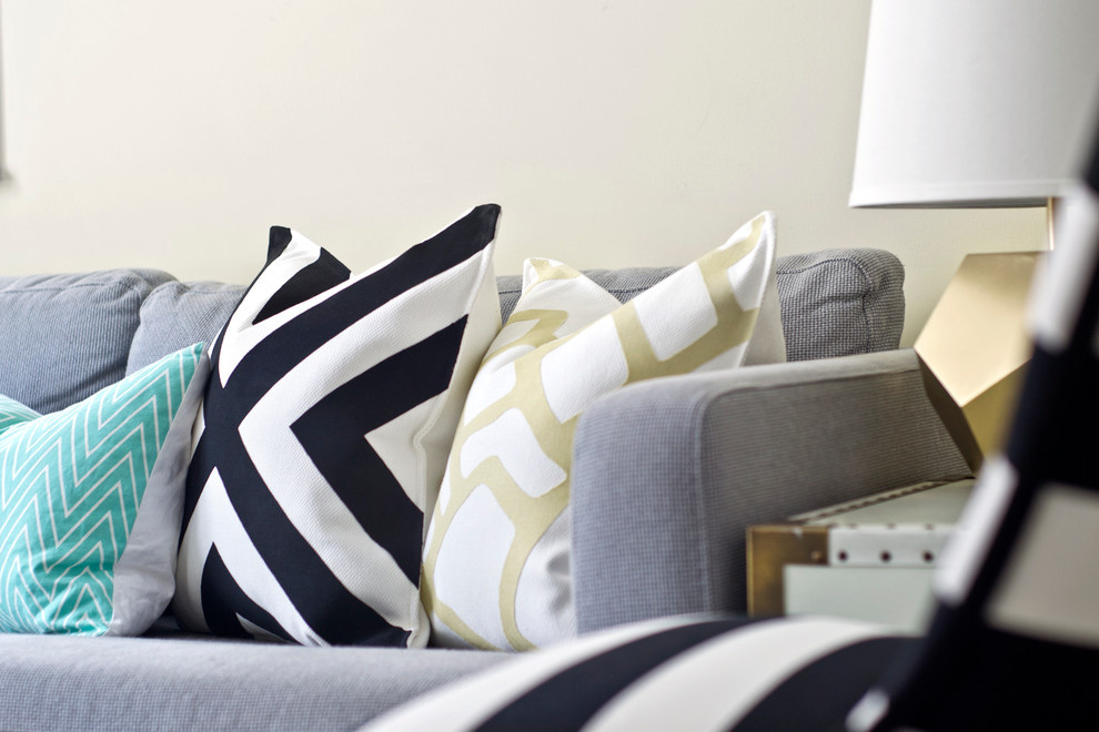 Фотоохота: Декоративные подушки на диван своими руками