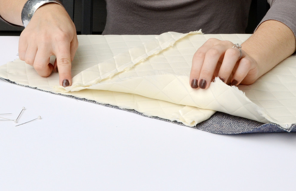 Фотоохота: Декоративные подушки на диван своими руками