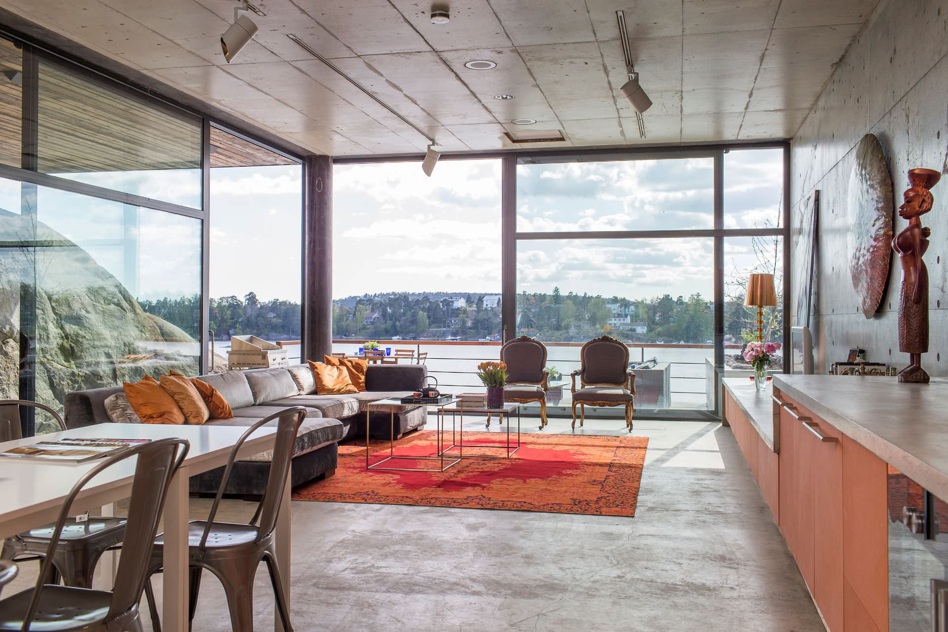 Houzz Швеция: Яркое солнце на утесе в Стокгольме