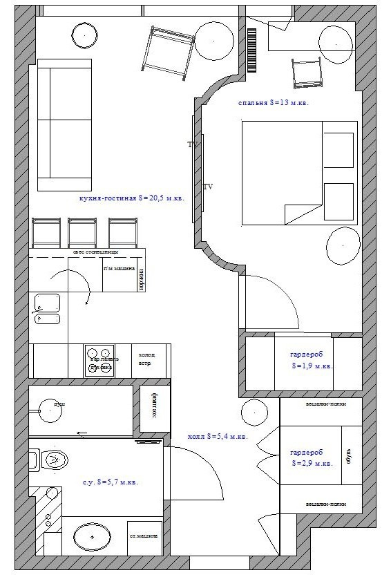 Houzz тур: Зеркальный коридор и красный конь