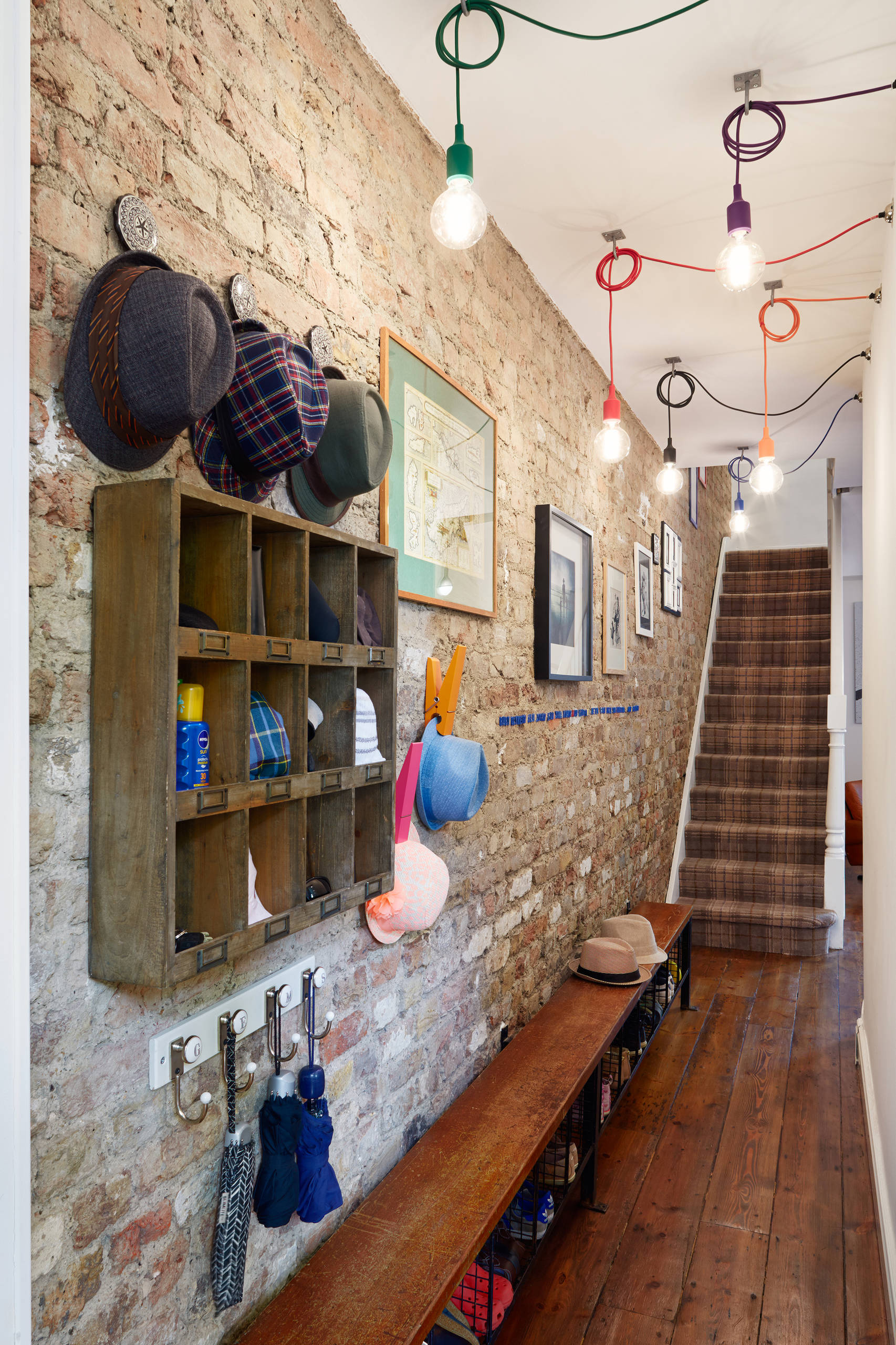 Фотоохота: 97 способов сделать прихожую яркой