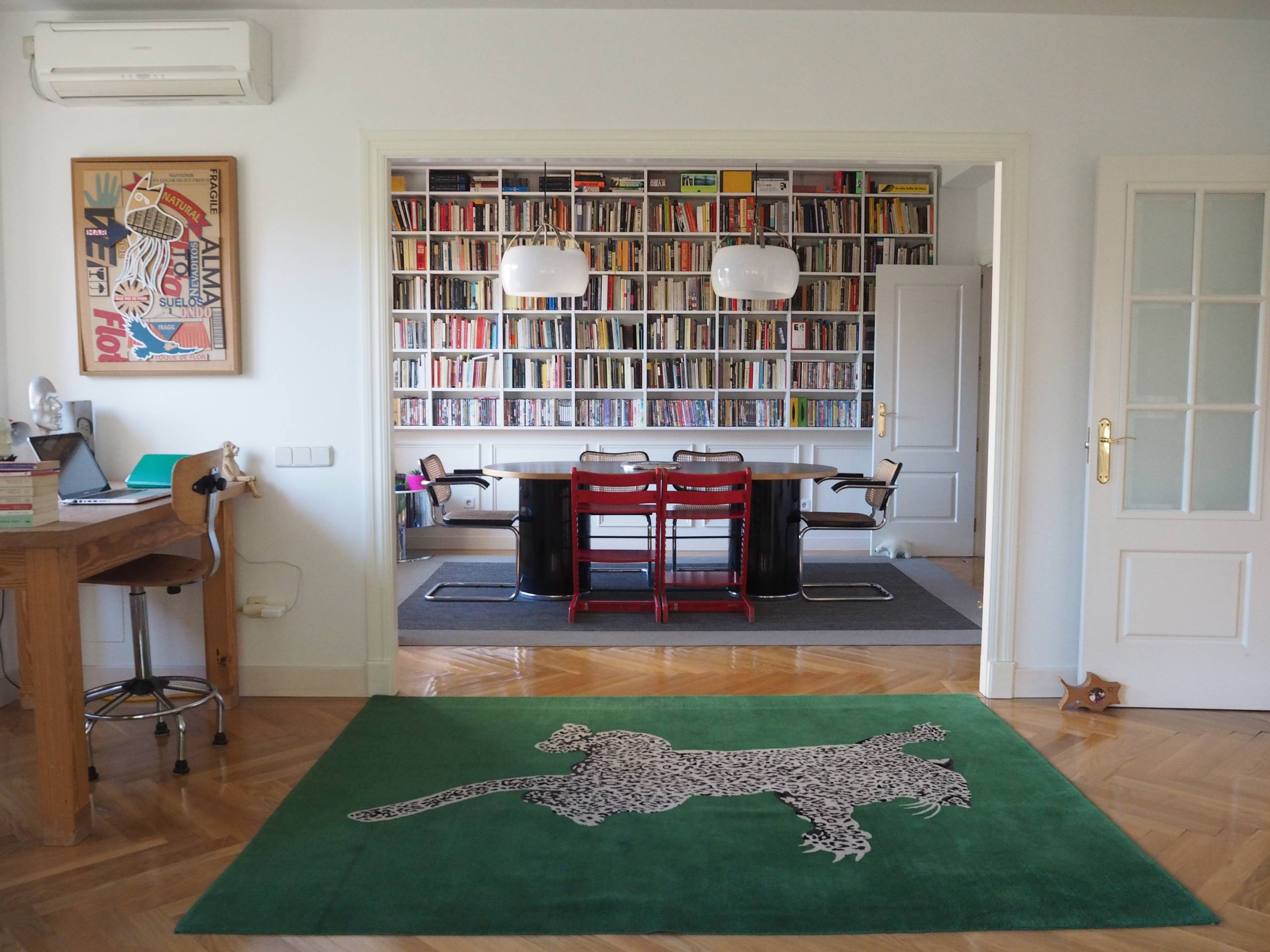 Мир дизайна: 10 съемных квартир с яркими идеями декора