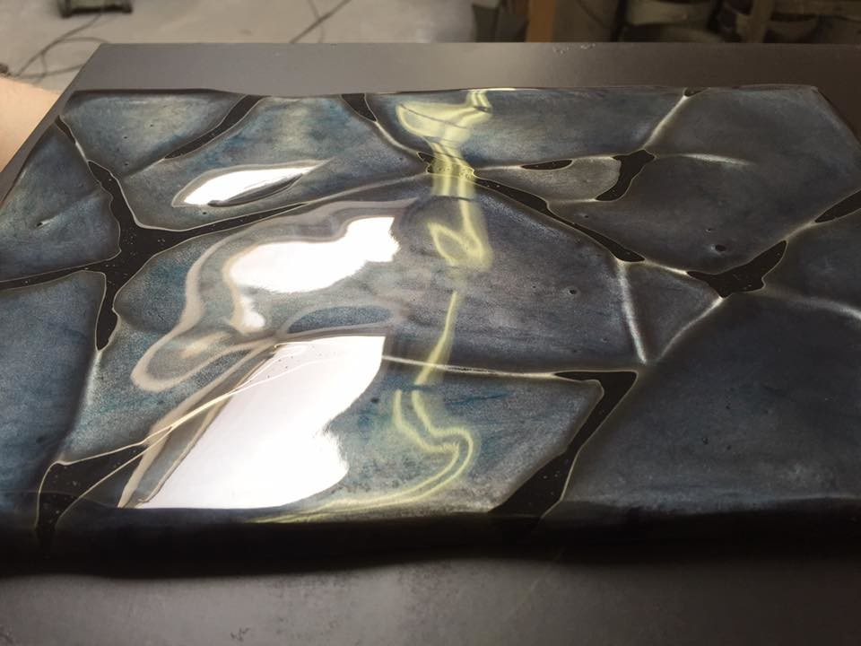 Дорого и сердито: Стеновые декоративные панели вместо обоев и краски