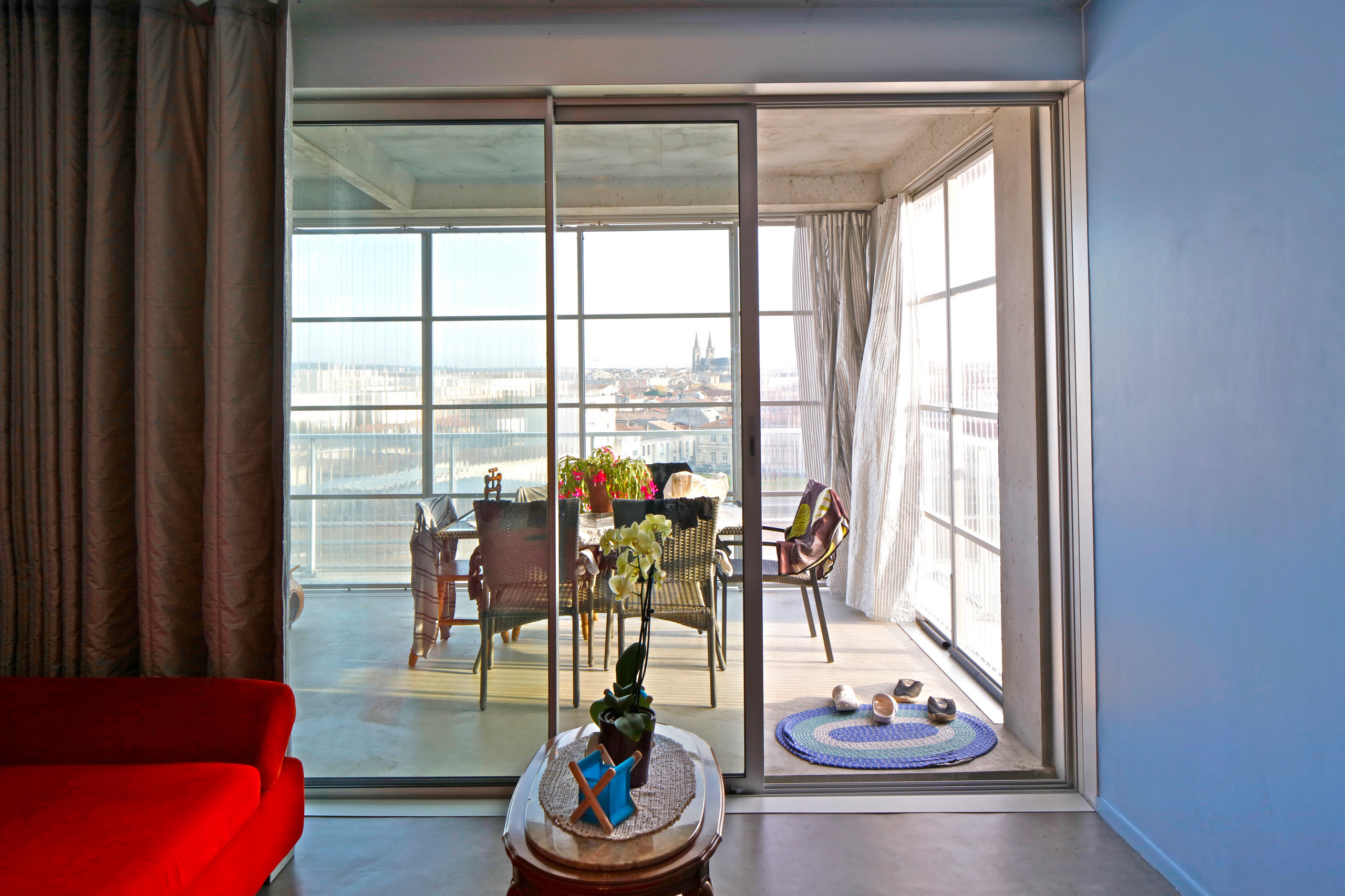 Архитектура: Лауреат Притцкеровской премии 2021 — дуэт из Франции