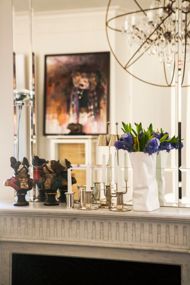 В гостях: Иконы дизайна и неоклассика в квартире в Замоскворечье