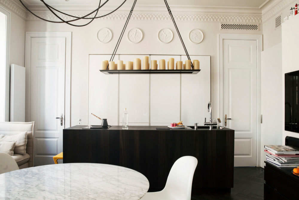 В гостях: Иконы дизайна и неоклассика в квартире в Замоскворечье