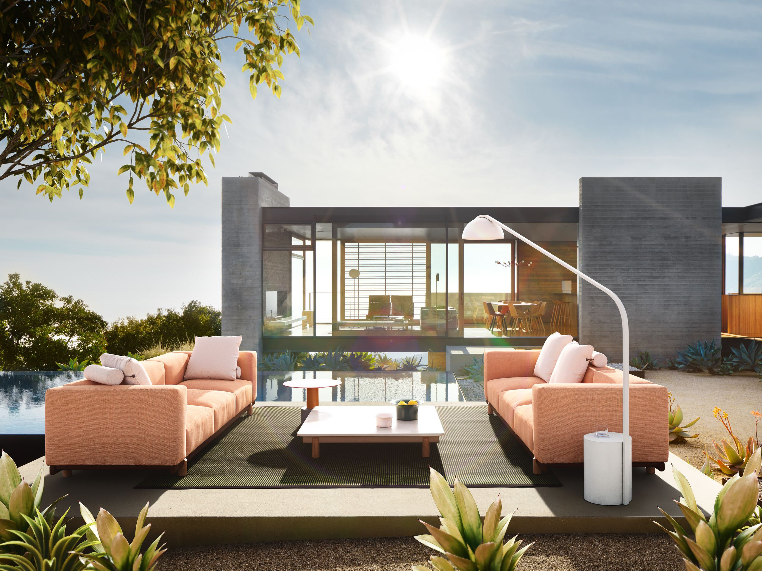 Выставка в Сан-Диего: 4 тренда для садовой мебели и освещения