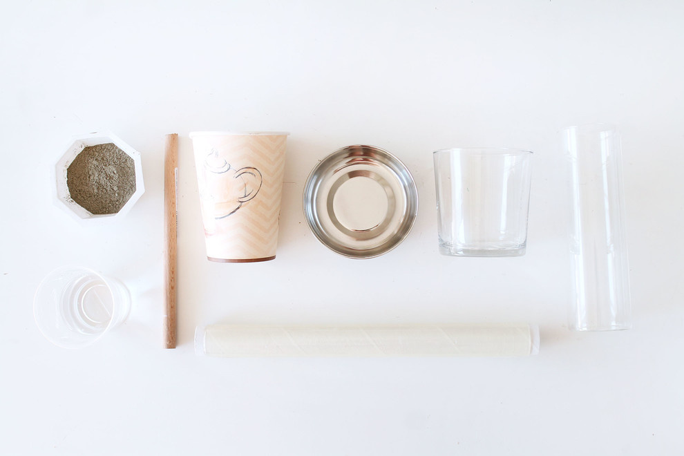 Своими руками: Делаем вазы из стакана и цемента