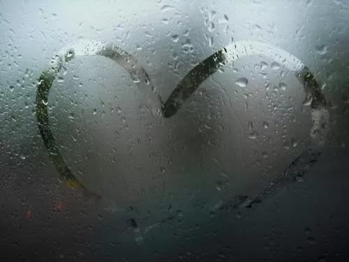 Вытяжка в ванной: Как избавиться от чужого пара