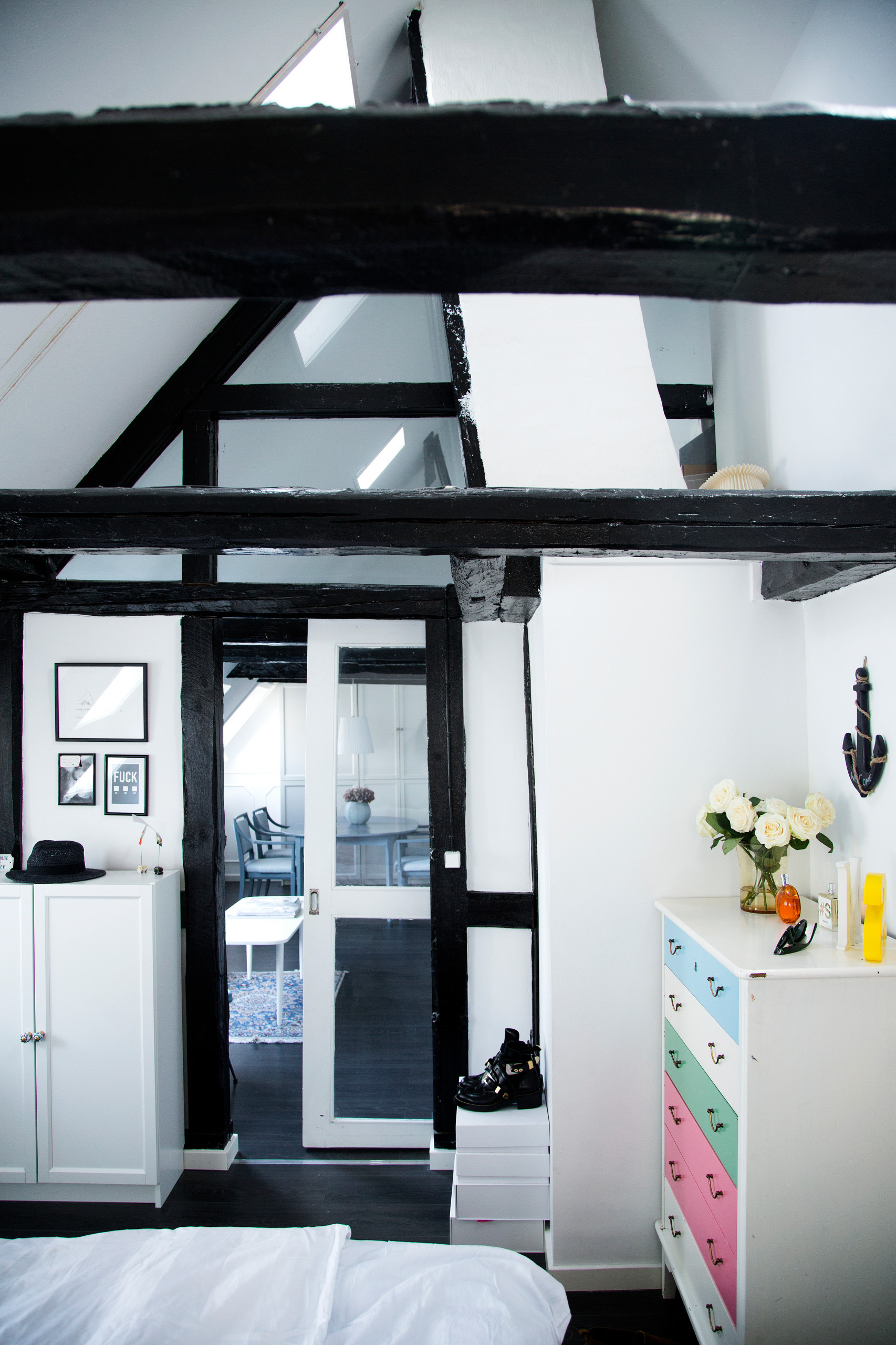 Houzz Дания: Квартира модного блогера без дизайнерской мебели