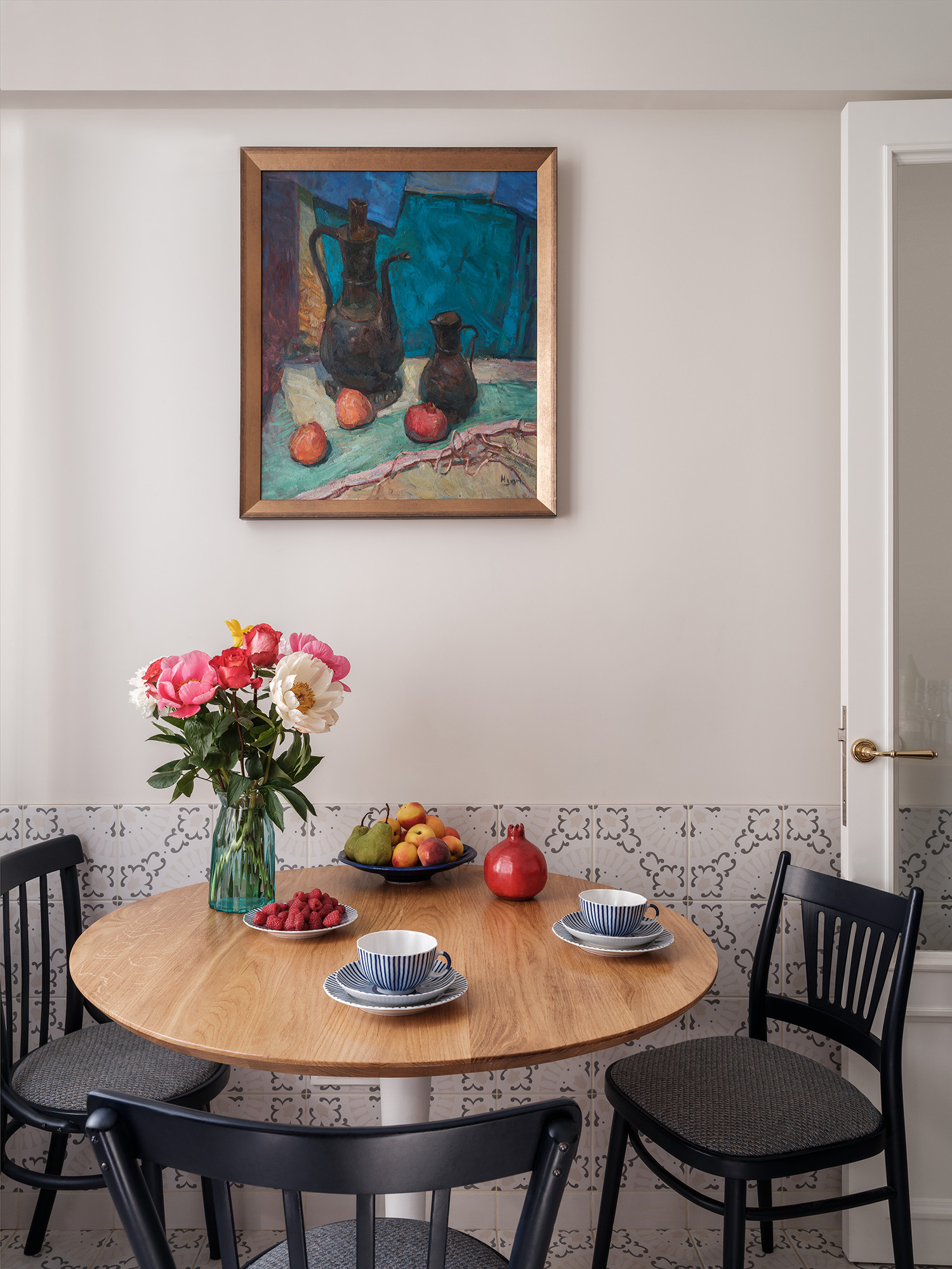 В гостях: маленькая квартира для четверых и усыновленной собаки