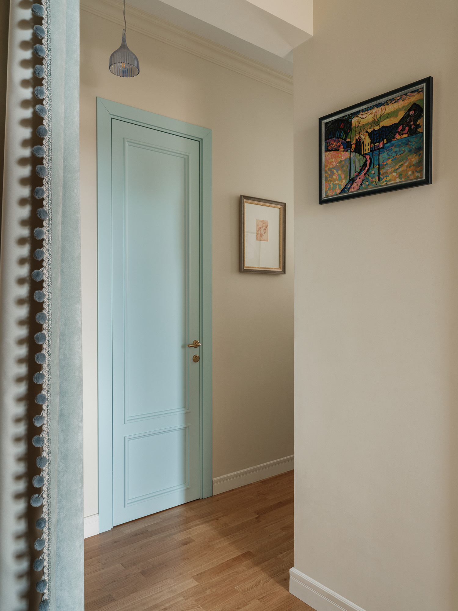 В гостях: маленькая квартира для четверых и усыновленной собаки