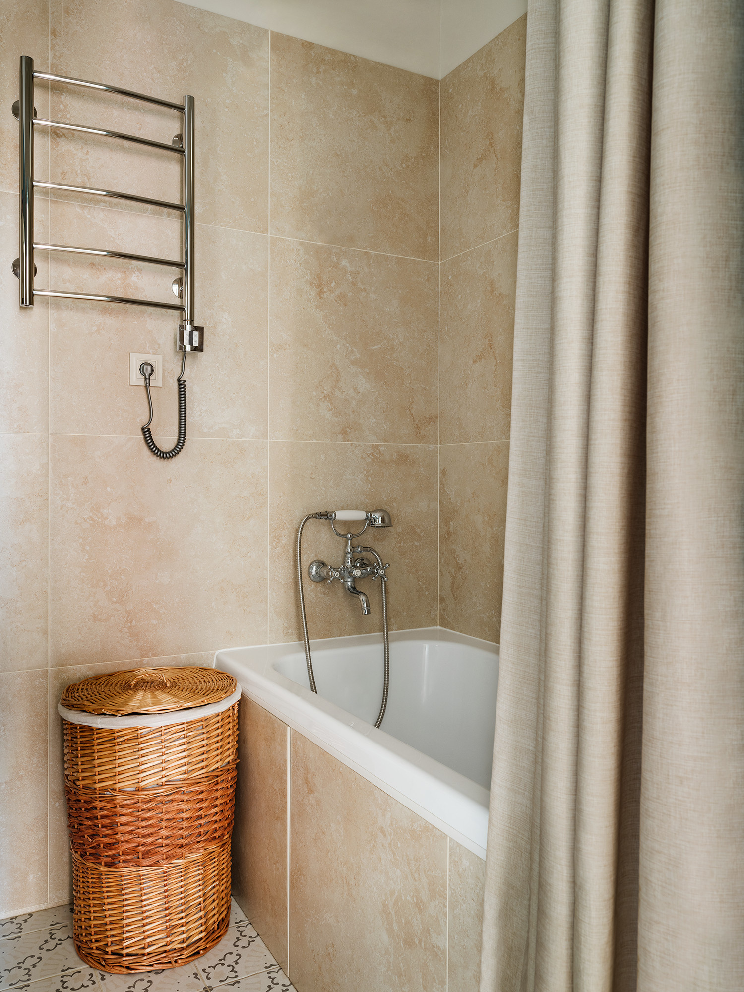 В гостях: маленькая квартира для четверых и усыновленной собаки