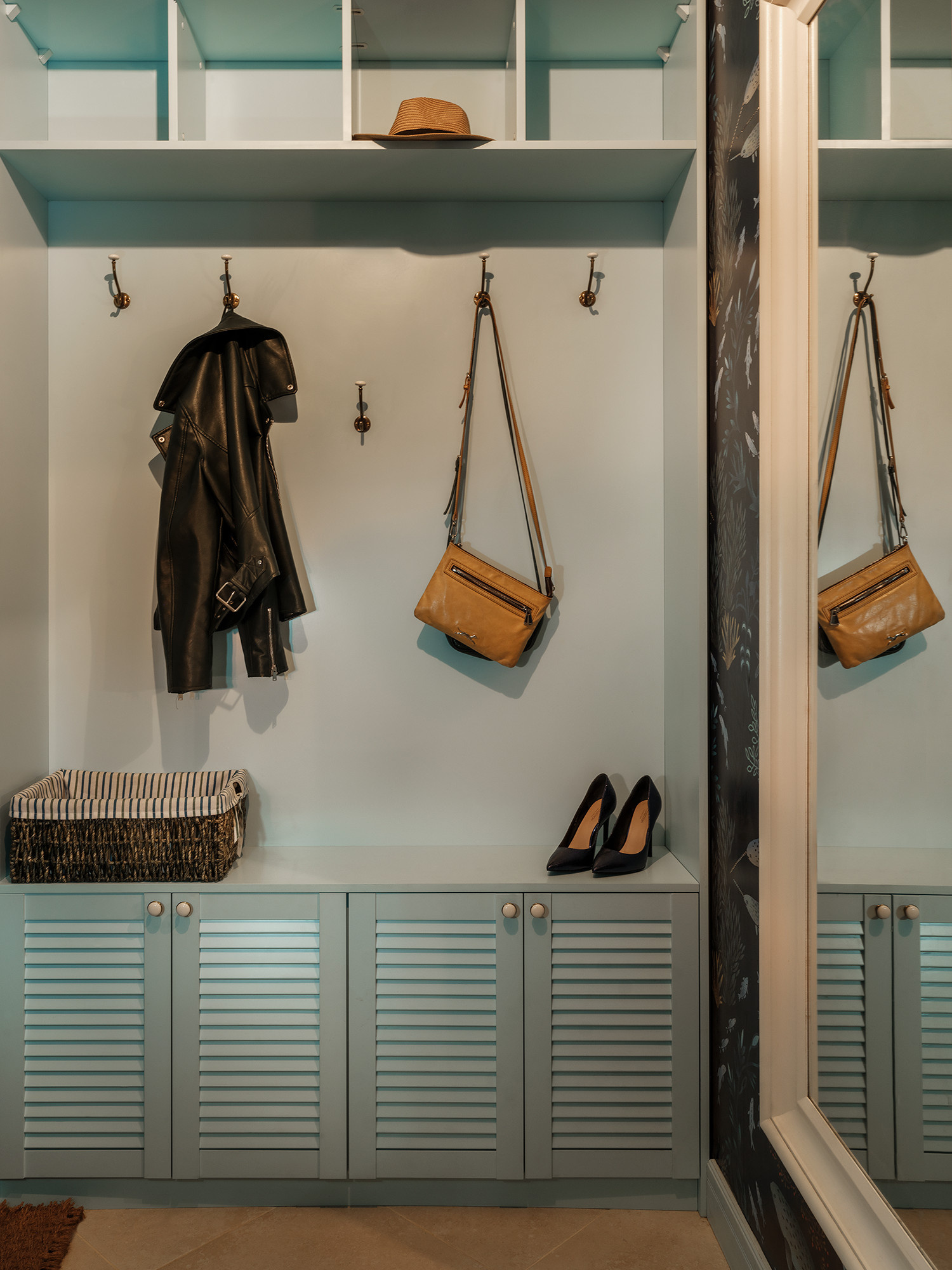 В гостях: маленькая квартира для четверых и усыновленной собаки