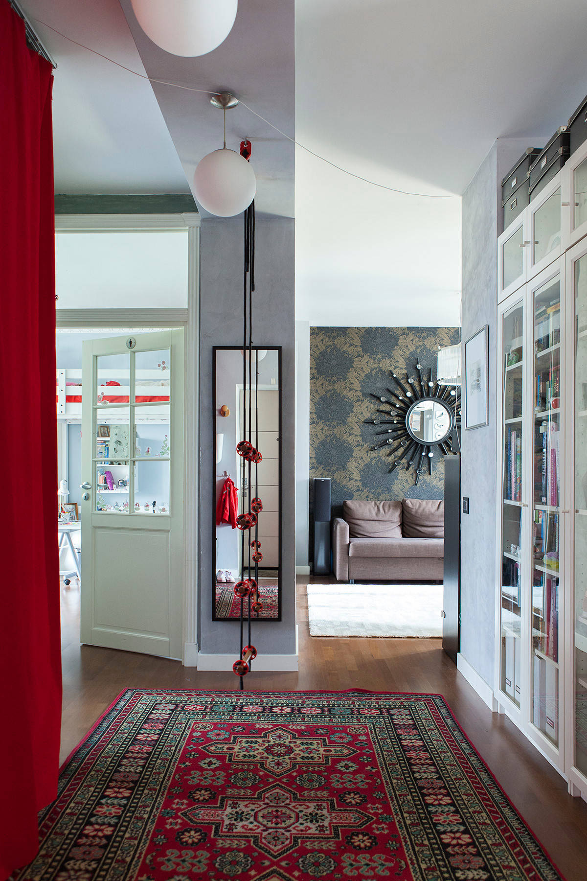 В гостях: Дизайн, музыка и Дарт Вейдер в квартире большой семьи