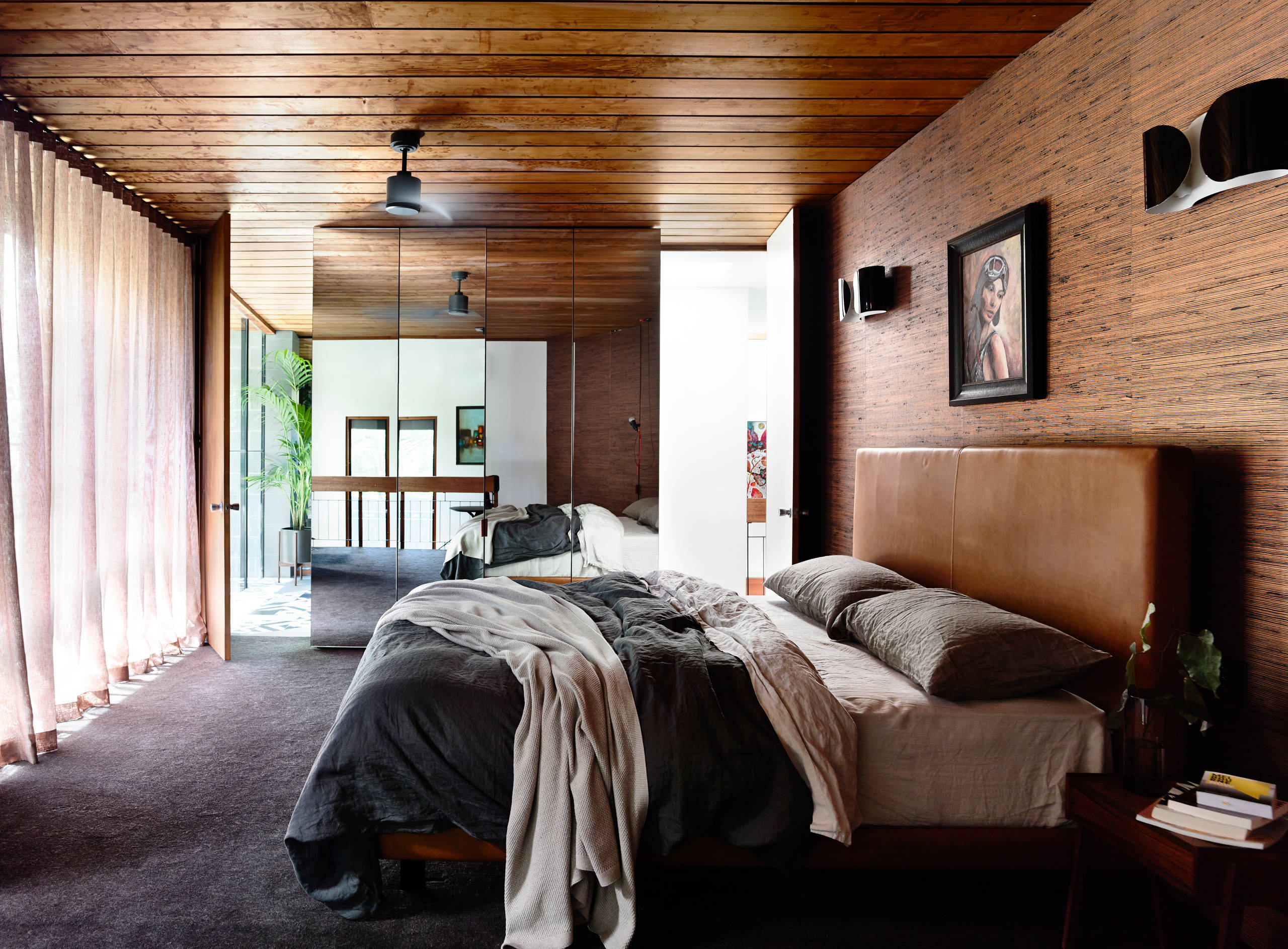 Мир дизайна: Плюсы и минусы в решении заправлять постель каждый день