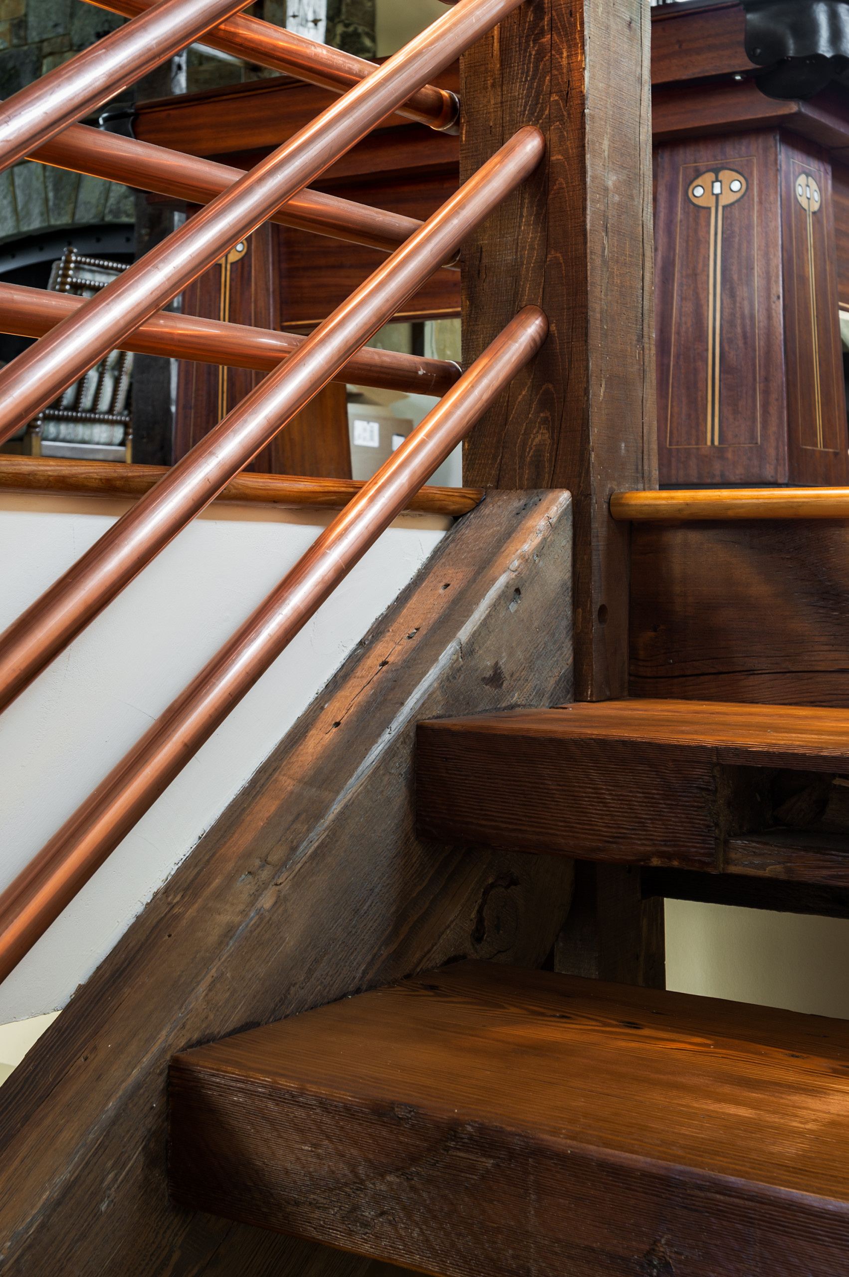 Медные трубы: Как использовать модную арматуру в интерьере?