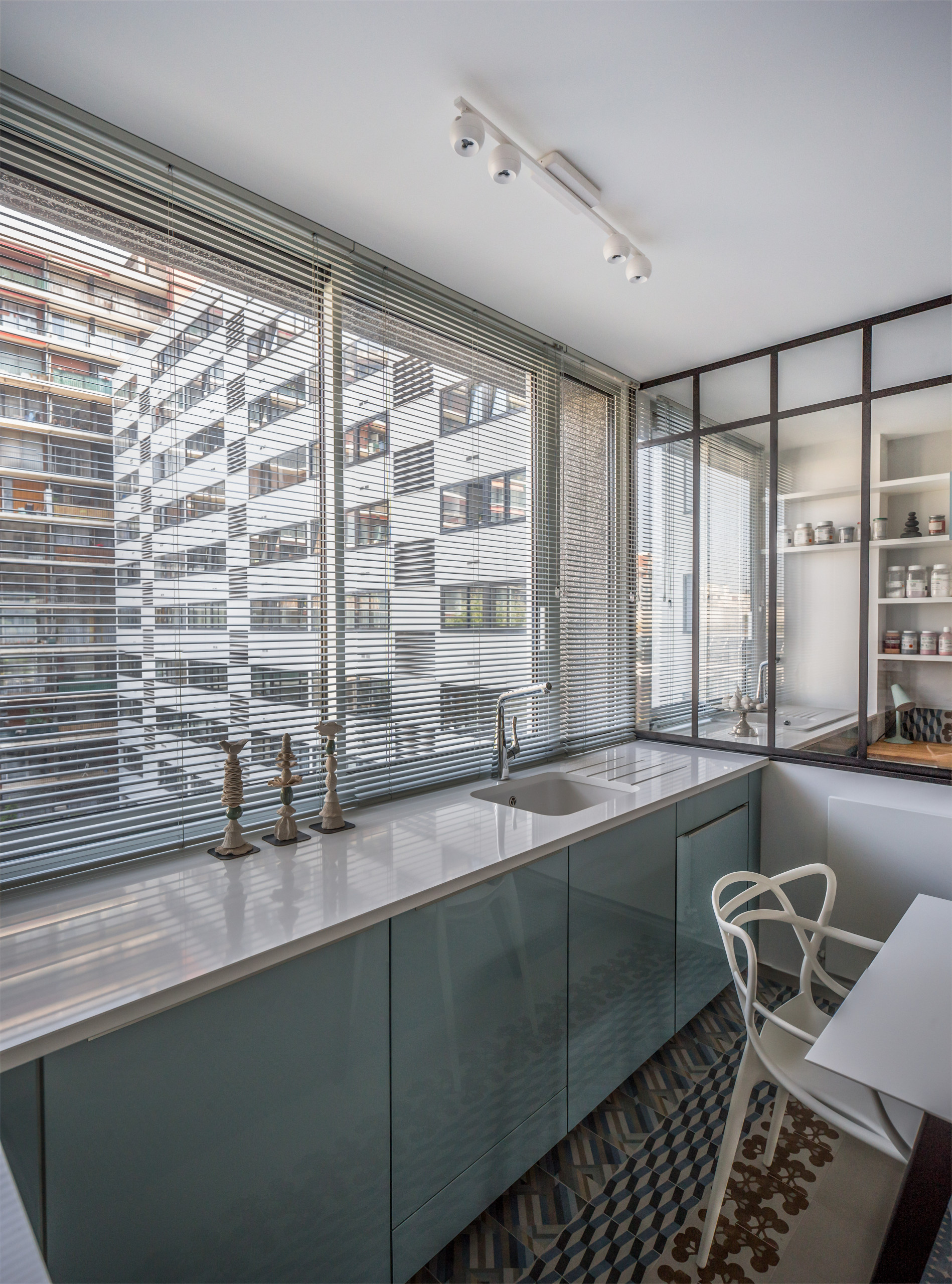 Houzz Франция: Квартира в оттенках синего с видом на Сену