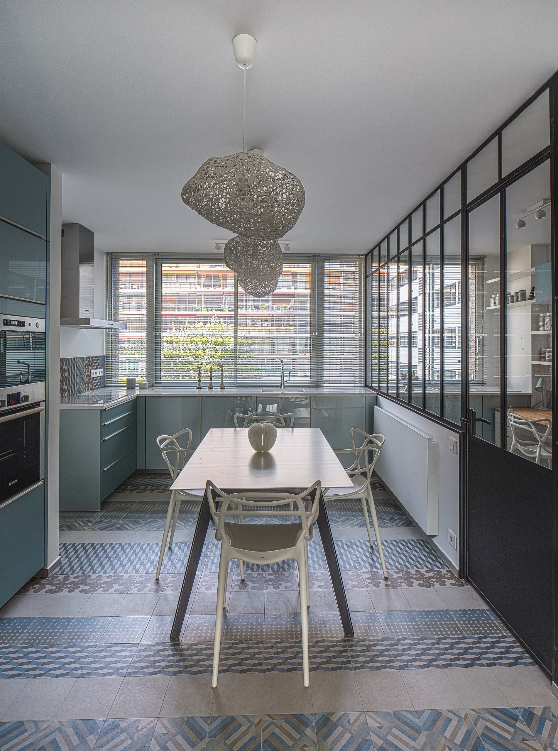 Houzz Франция: Квартира в оттенках синего с видом на Сену