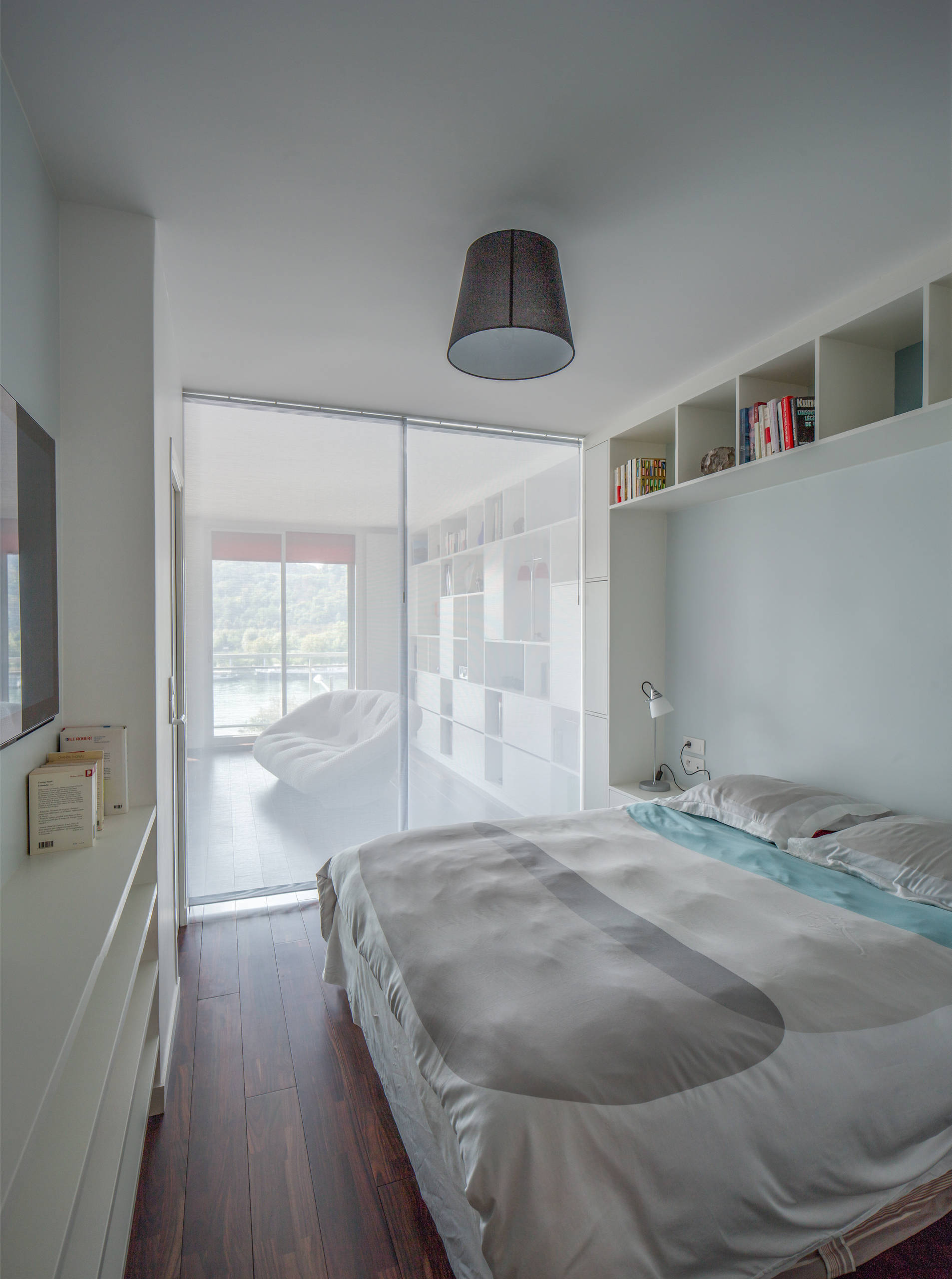 Houzz Франция: Квартира в оттенках синего с видом на Сену