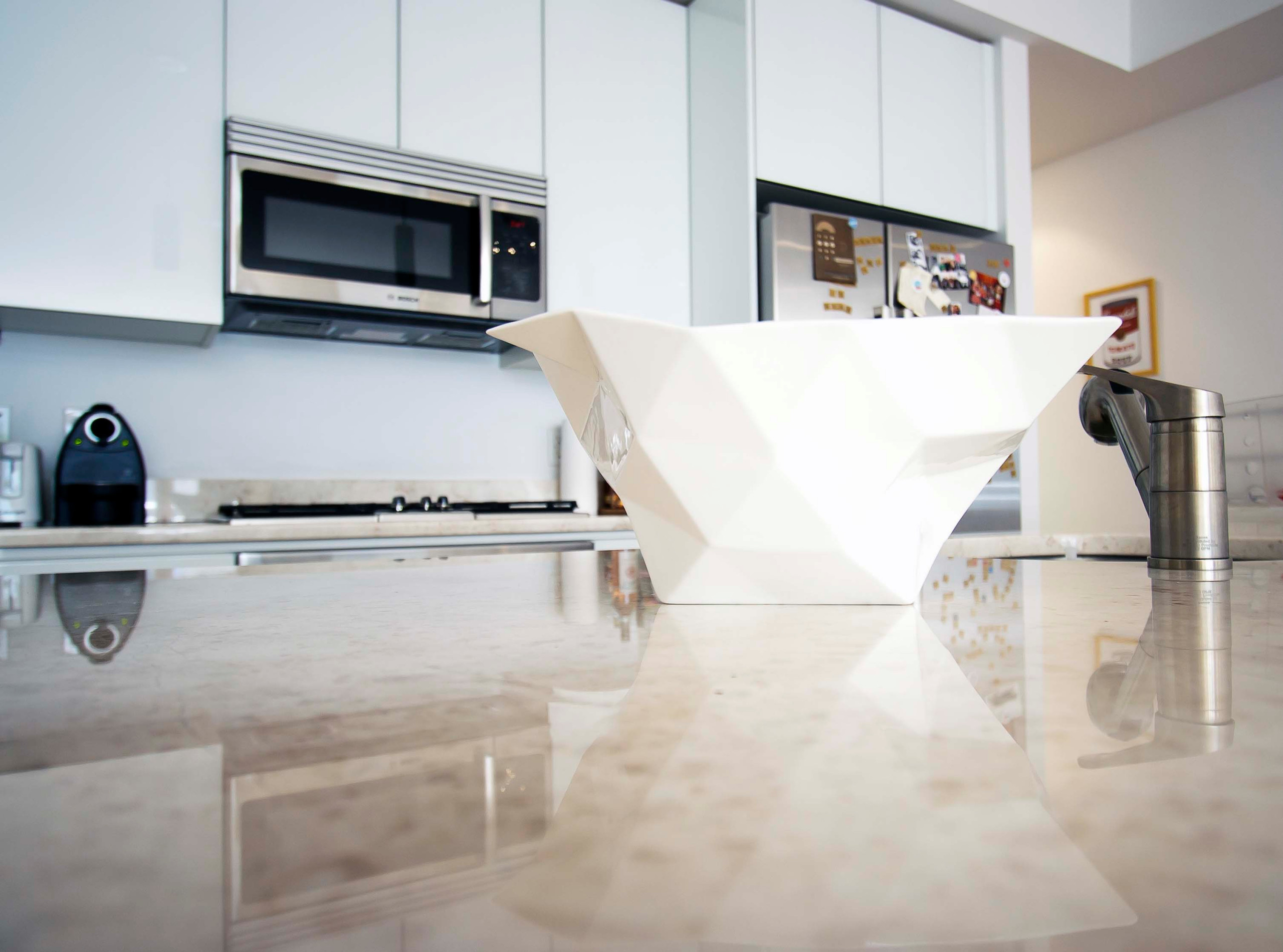 Микротренды: Фасетная мебель и интерьеры под новым углом