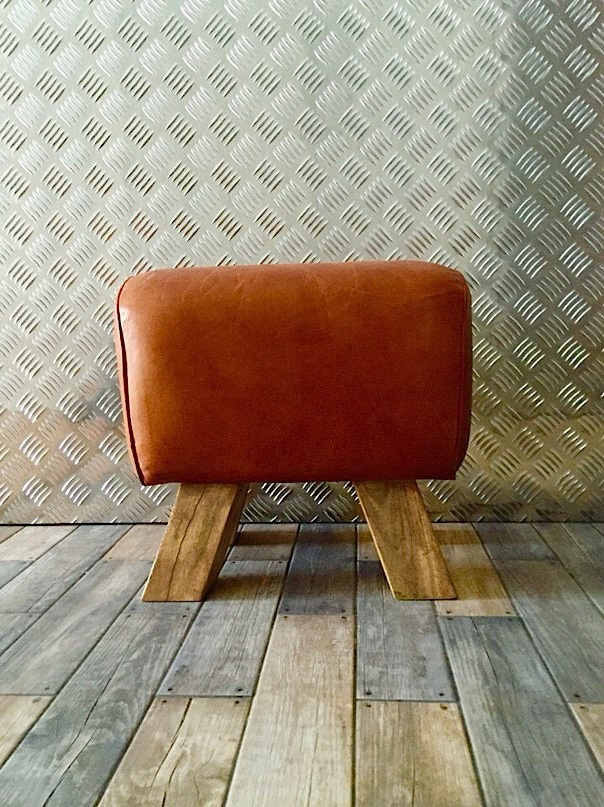 Houzz тур: Лофт в Тюмени с «музыкальными» перилами